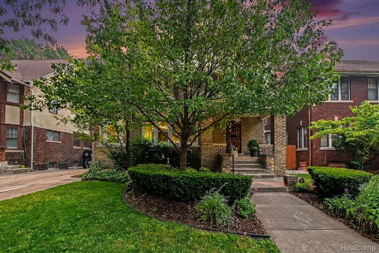 1485 Chicago Boulevard Property Photo 4