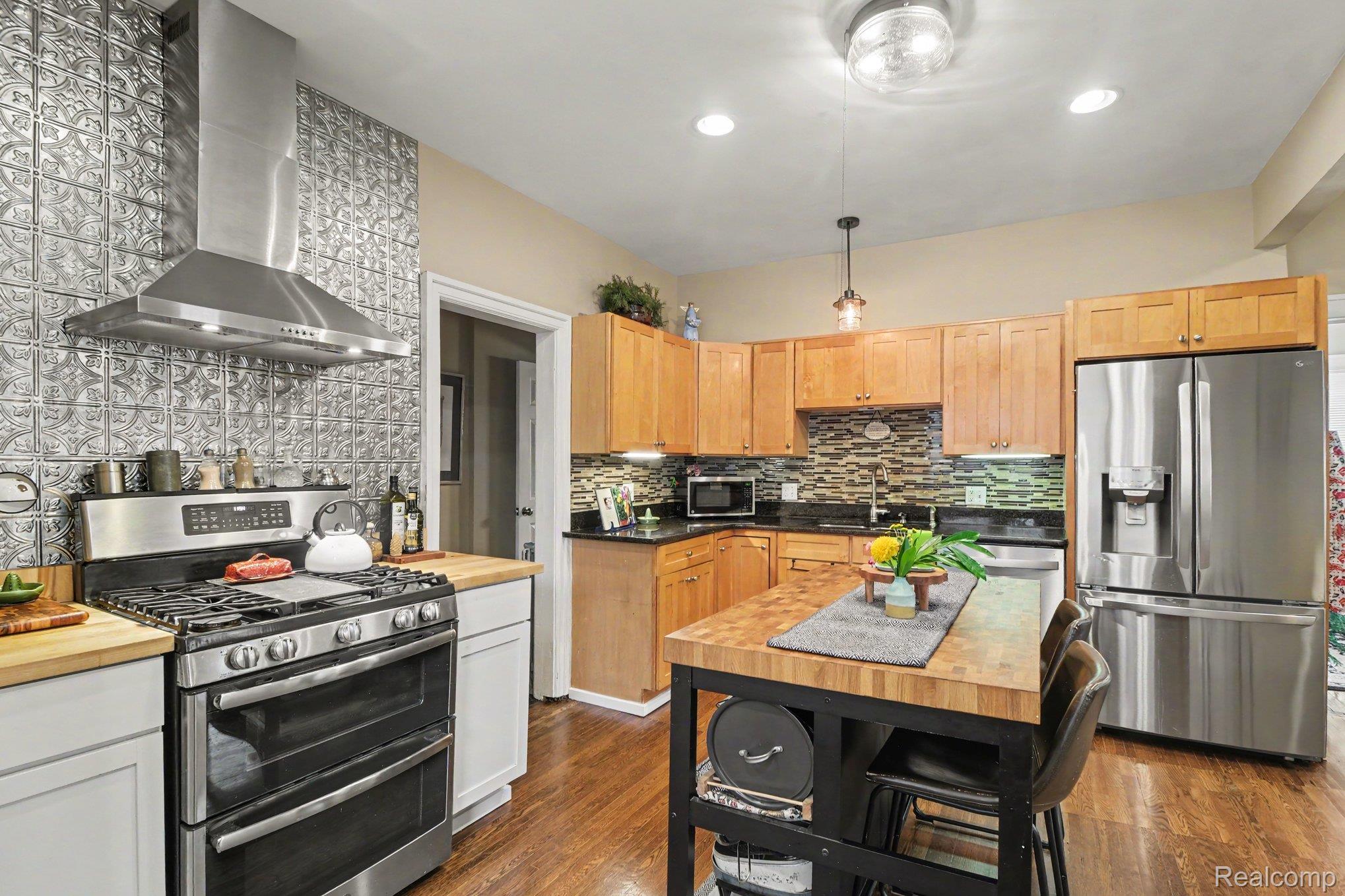 1485 Chicago Boulevard Property Photo 12