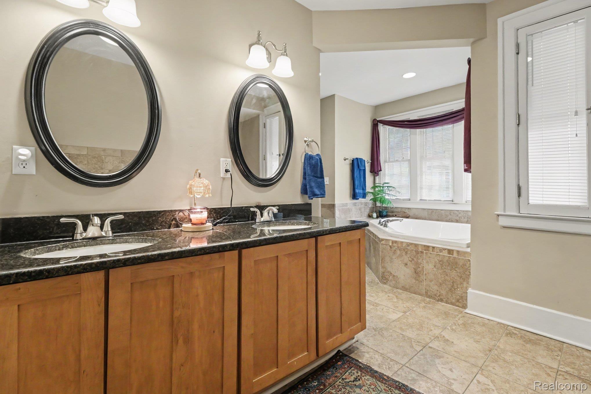 1485 Chicago Boulevard Property Photo 24