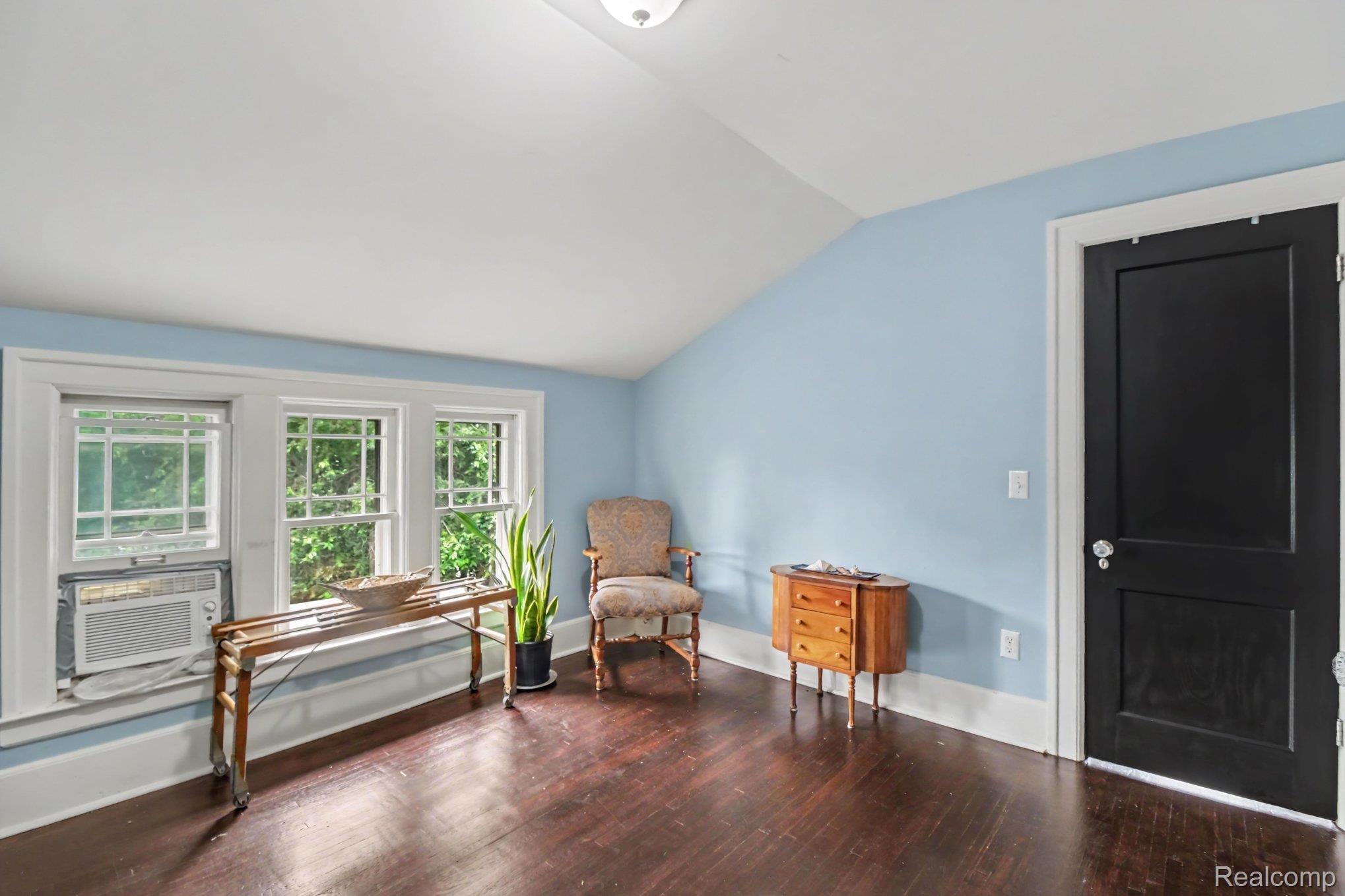 1485 Chicago Boulevard Property Photo 26