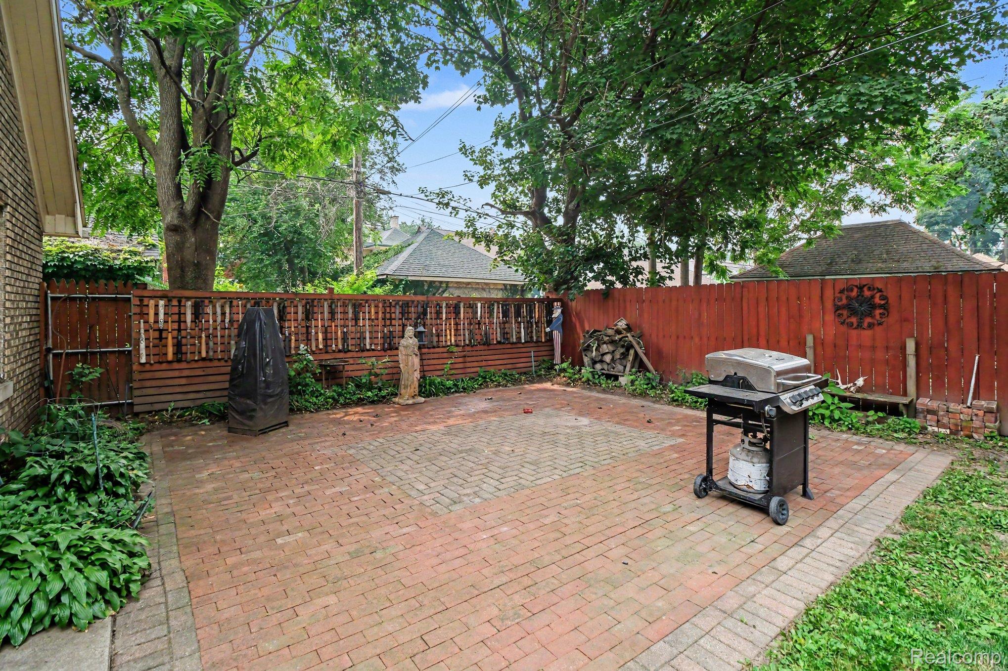 1485 Chicago Boulevard Property Photo 37