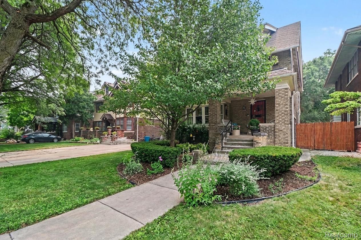 1485 Chicago Boulevard Property Photo 38