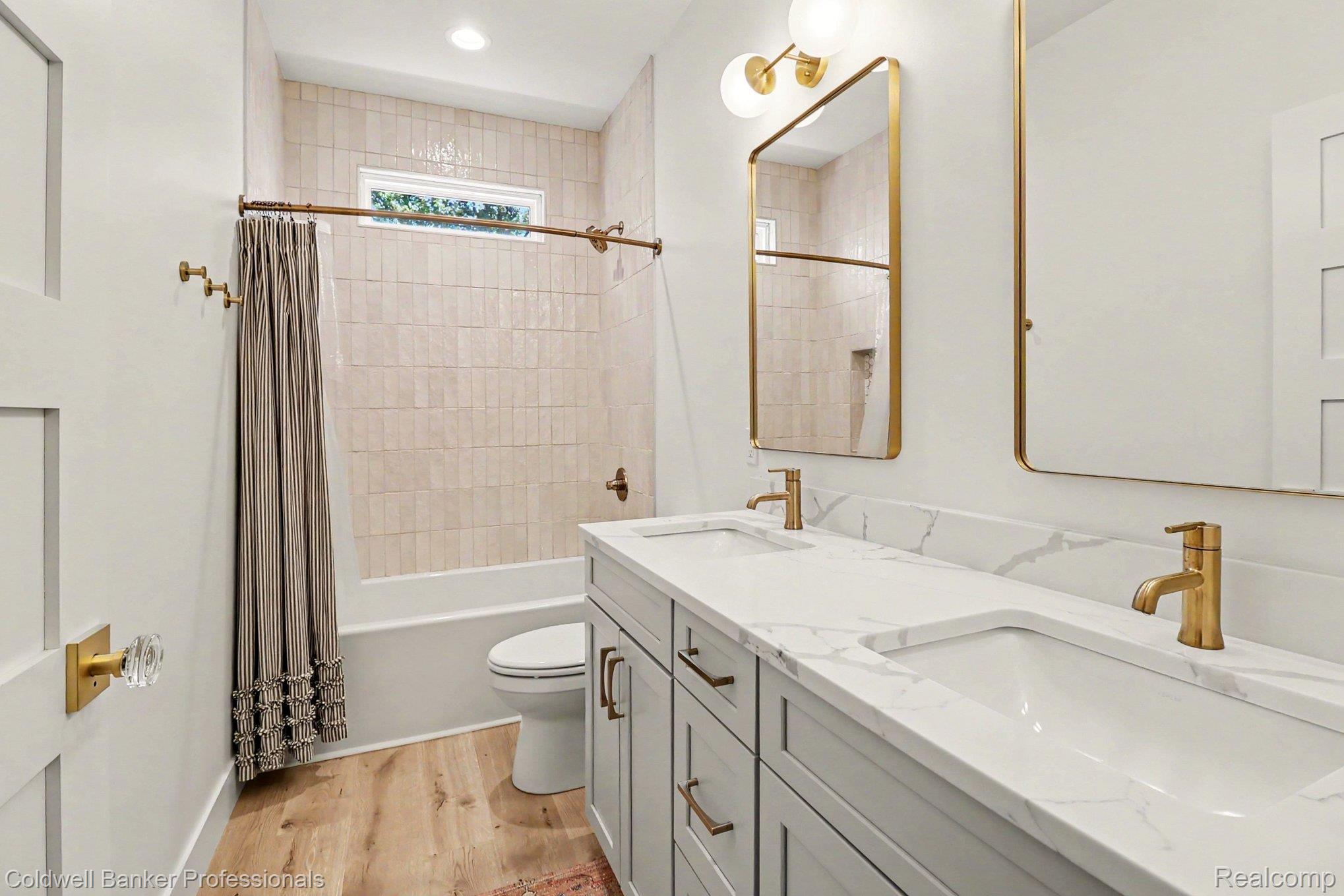 5253 W Lakeview Drive Property Photo 40