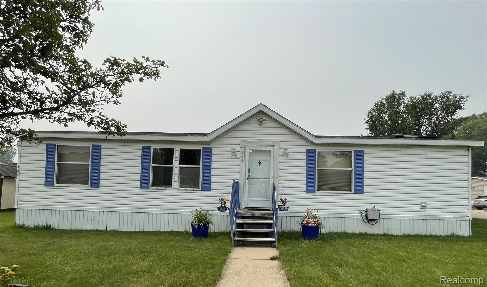 184 Chapman Branch Property Photo 1