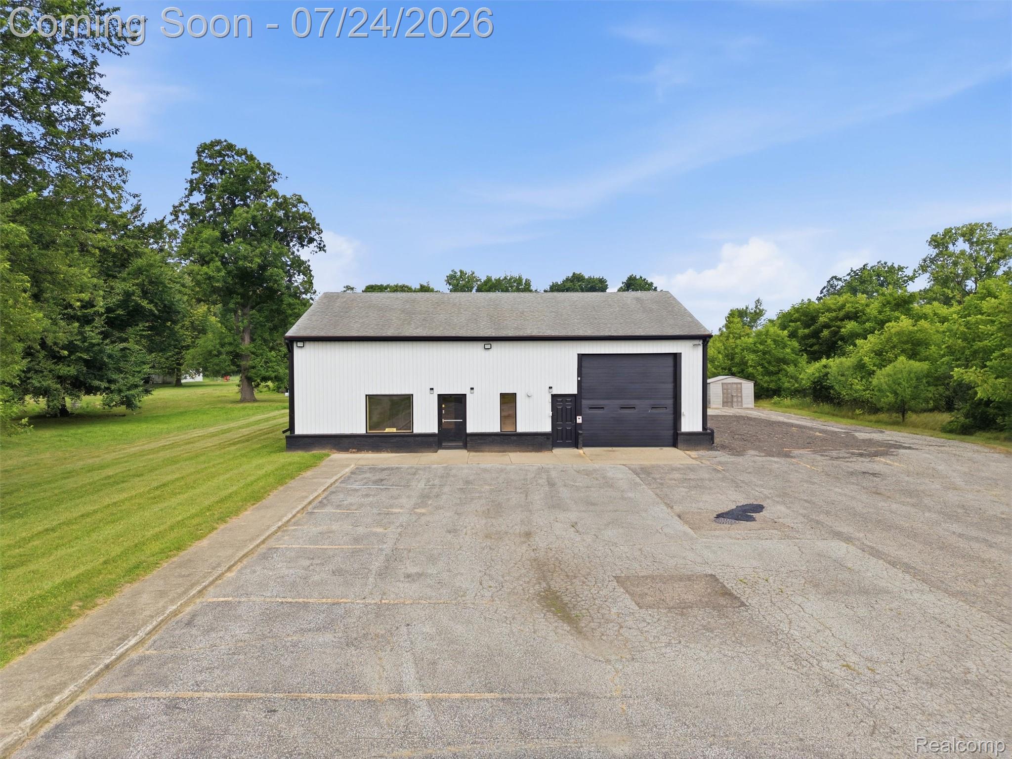7293 N Clio Road Property Photo 2