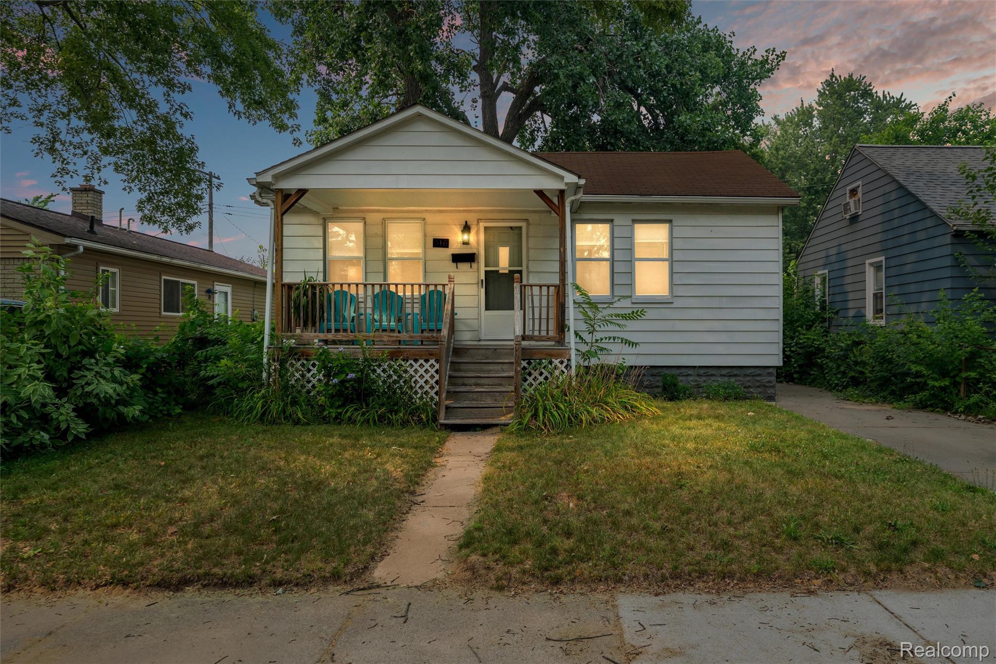 516 Orchard Avenue Property Photo 1