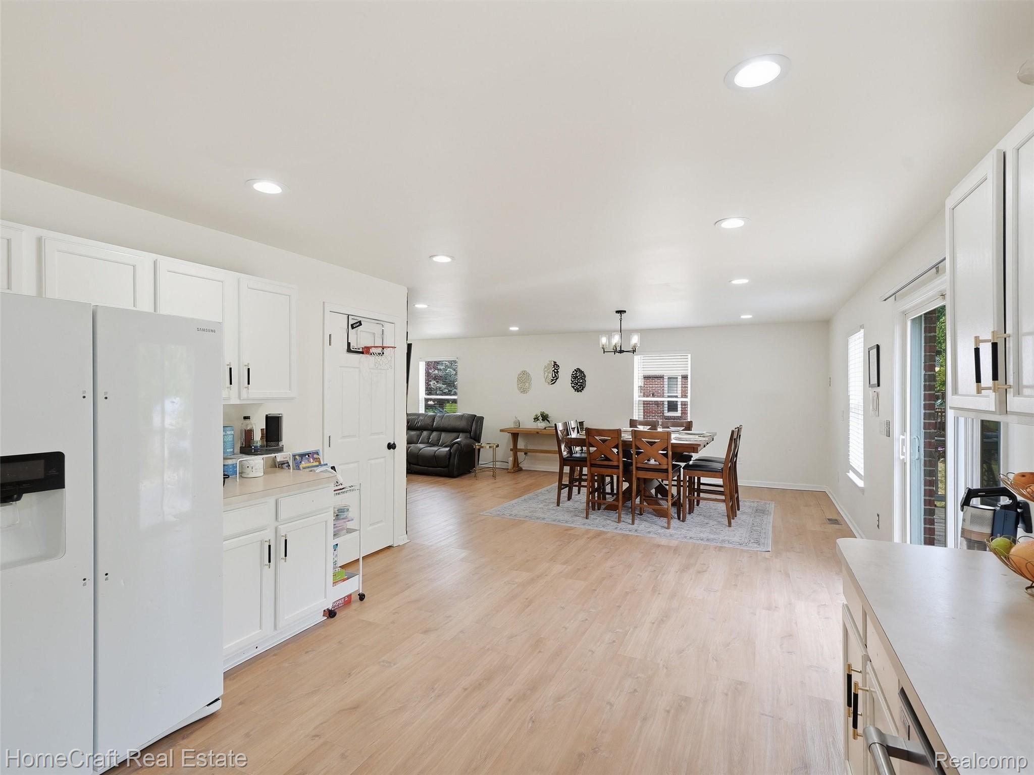 13585 Milton Drive Property Photo 13
