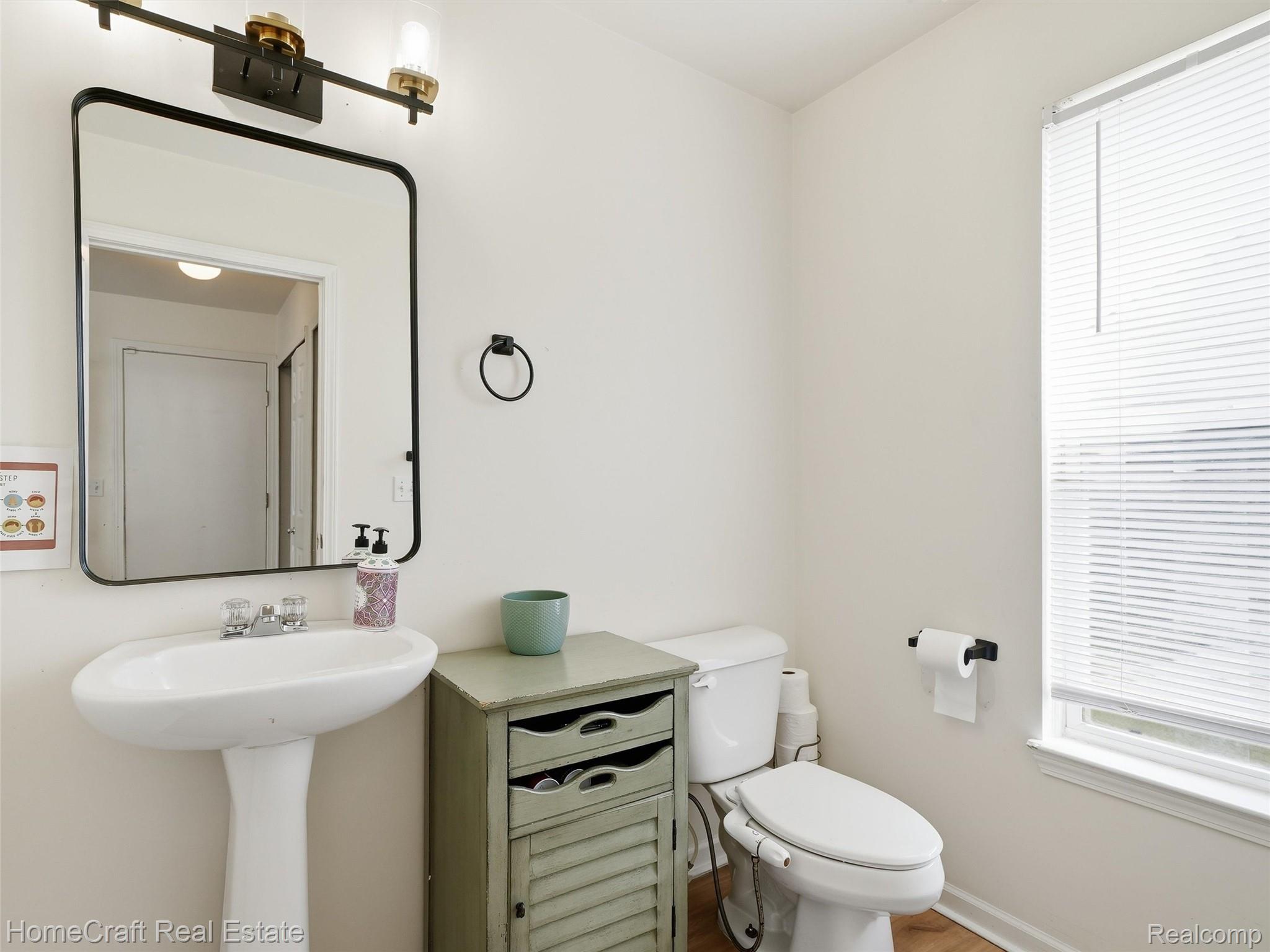 13585 Milton Drive Property Photo 14