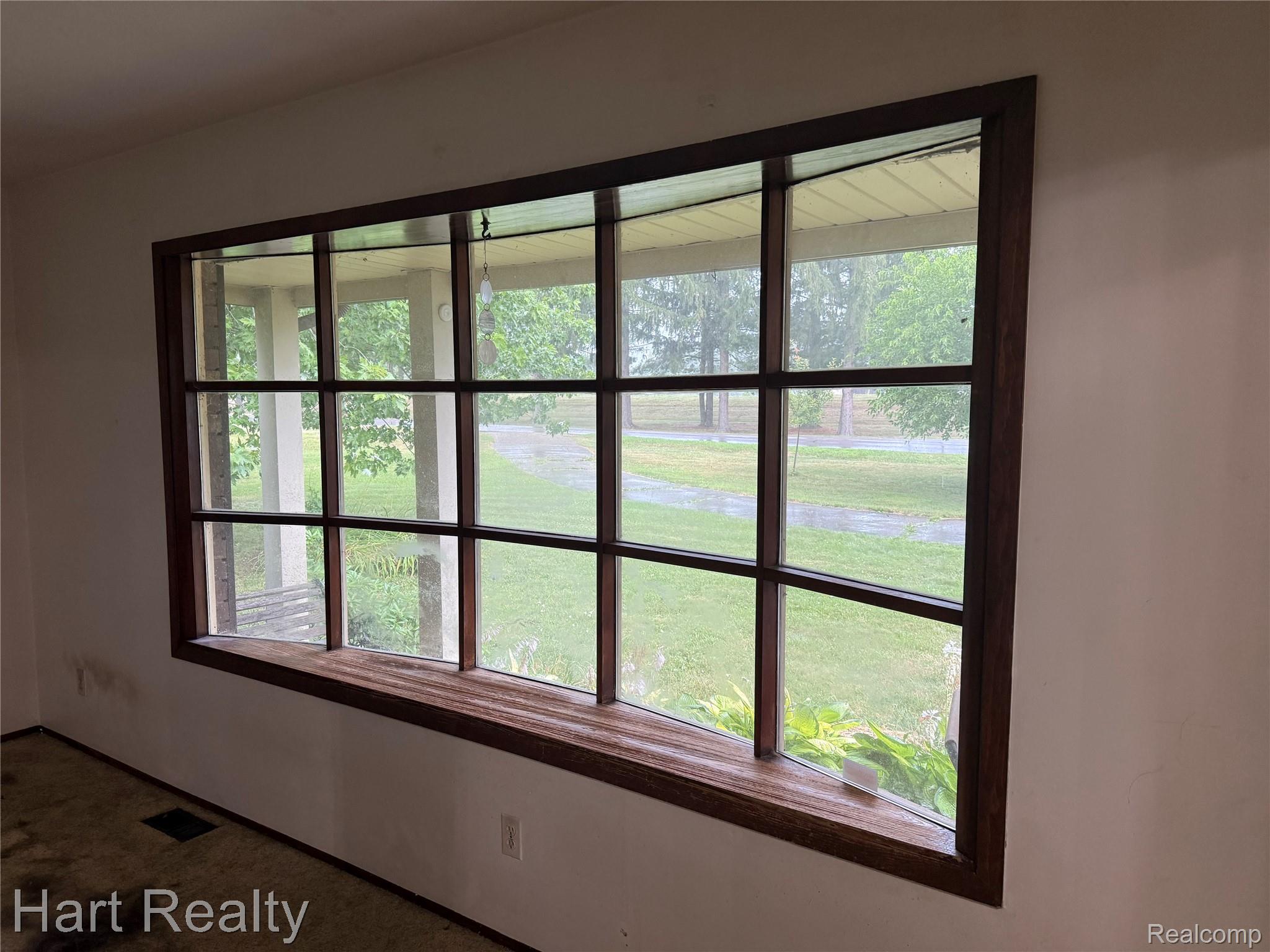 590 E Borland Road Property Photo 4