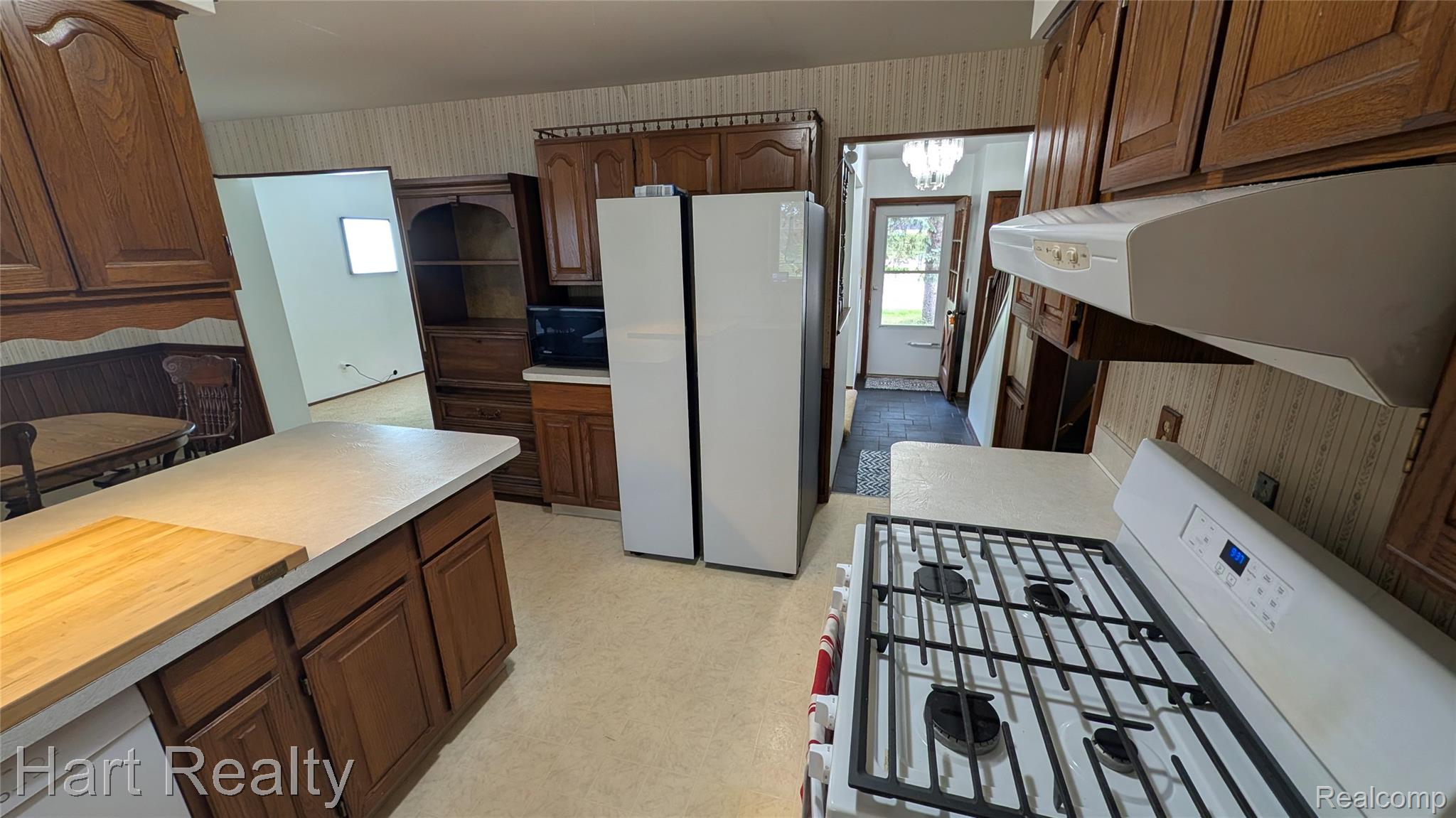 590 E Borland Road Property Photo 6