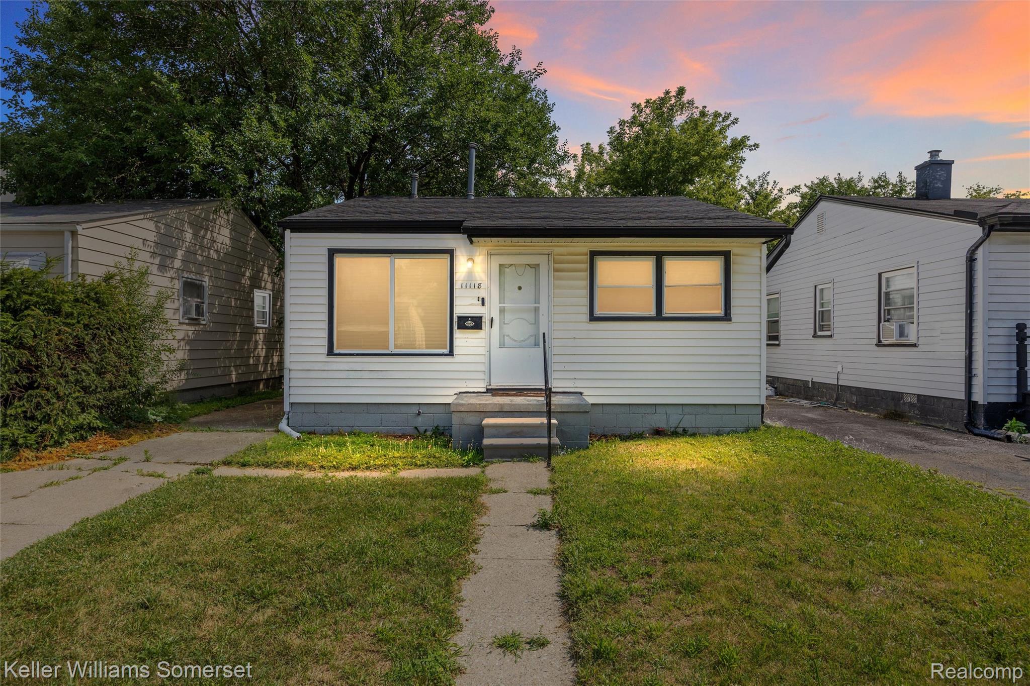 11118 Jewett Avenue Property Photo 1
