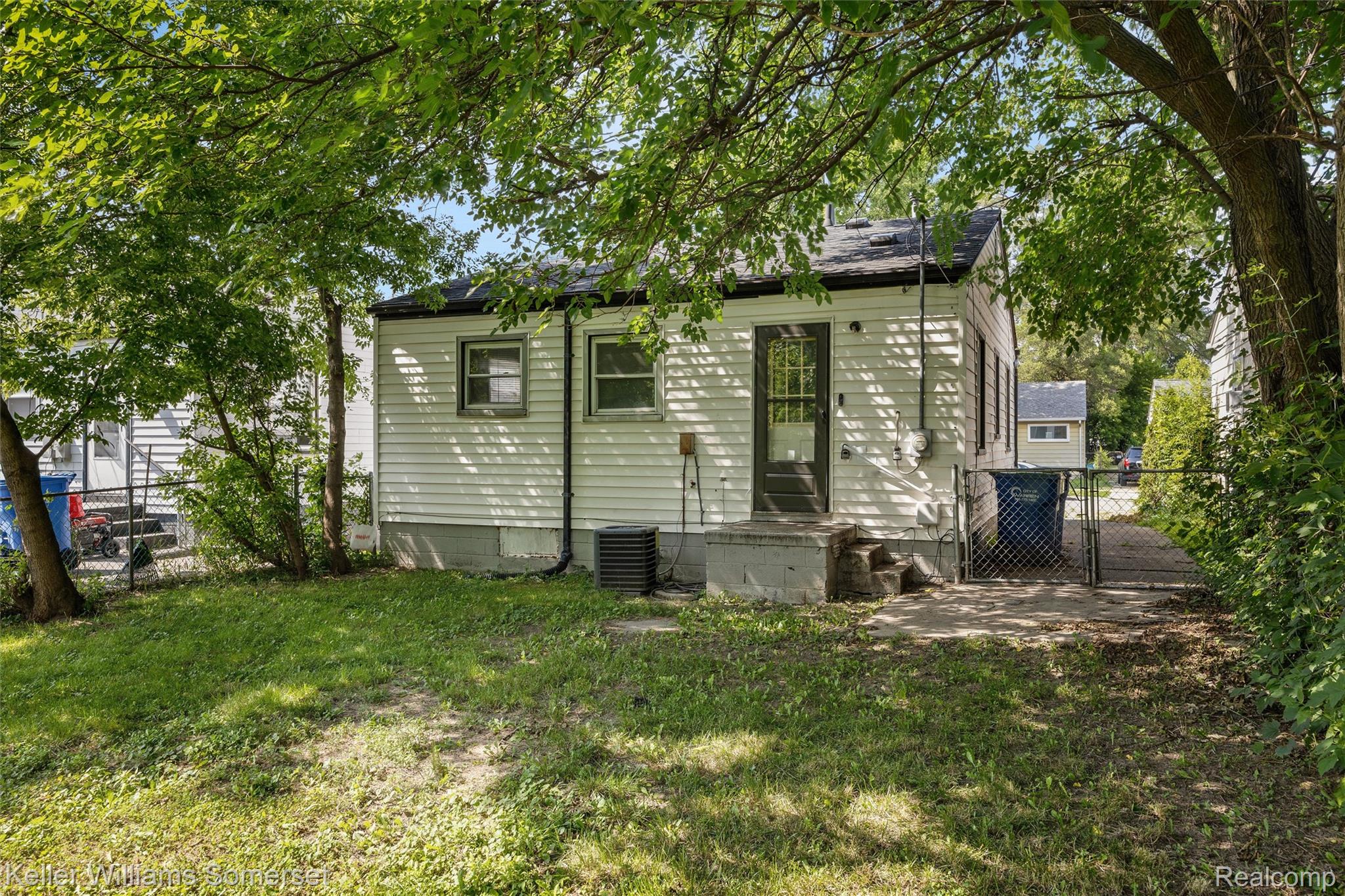 11118 Jewett Avenue Property Photo 3