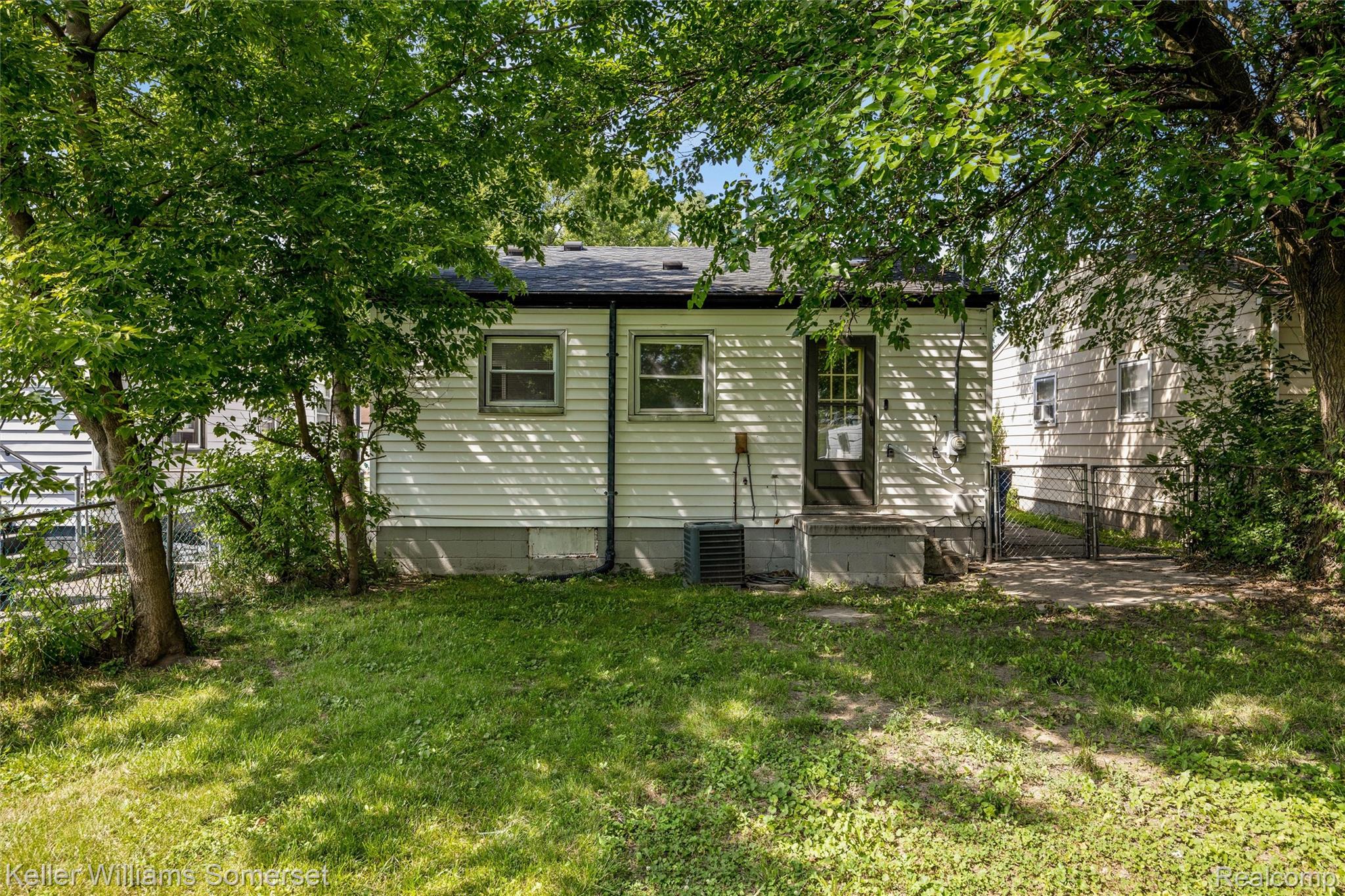 11118 Jewett Avenue Property Photo 7