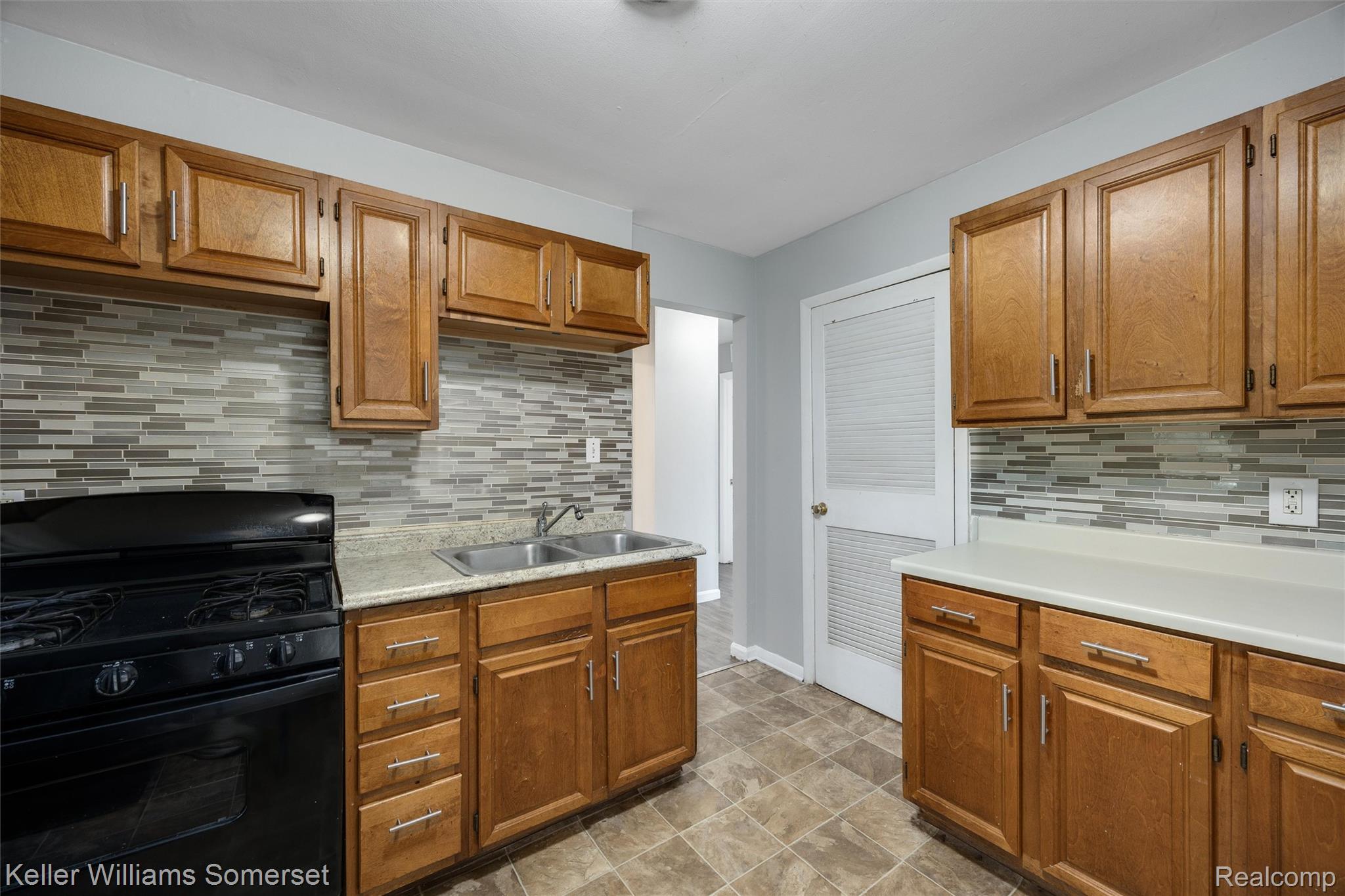 11118 Jewett Avenue Property Photo 17