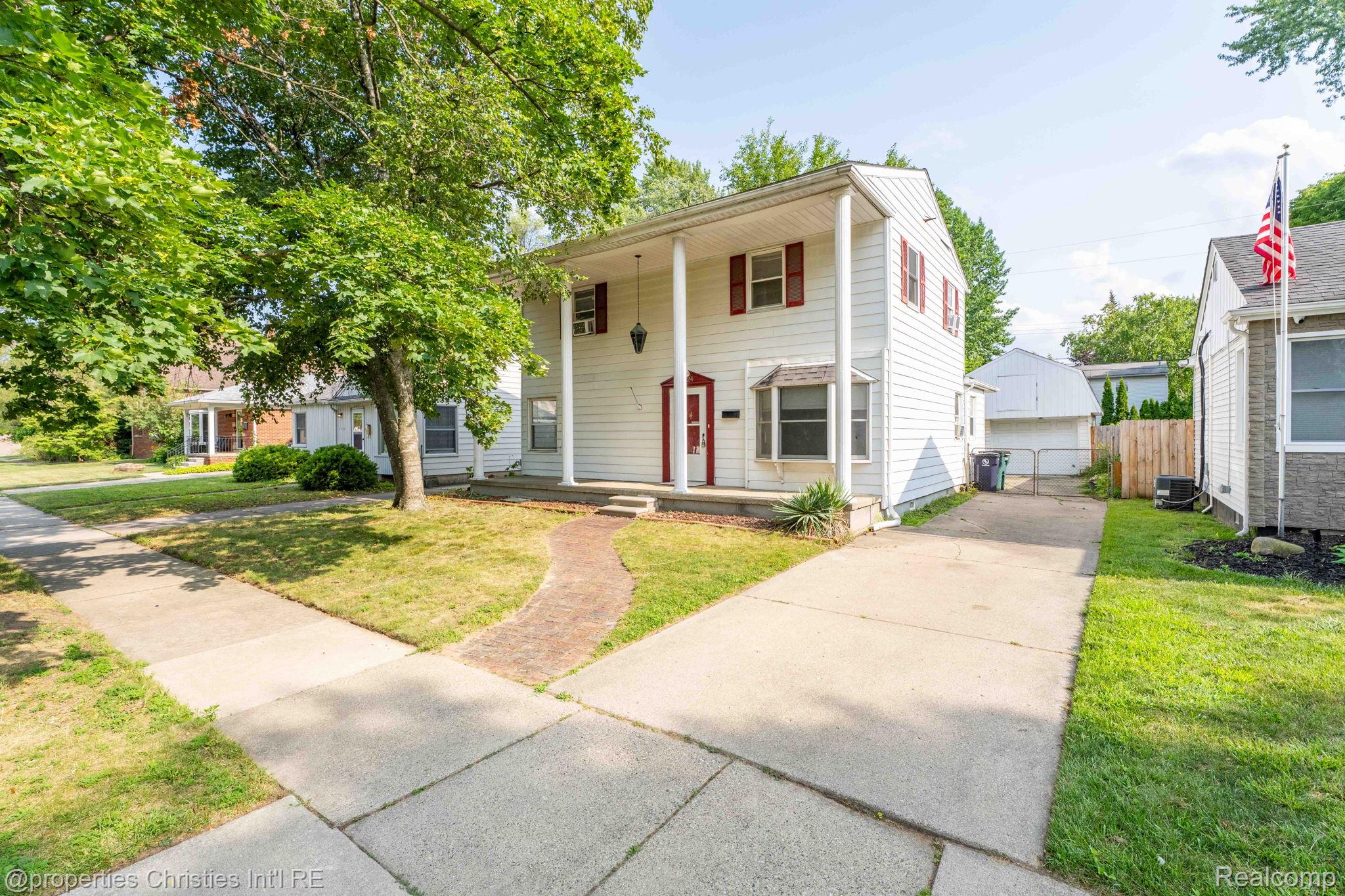 2424 Dallas Avenue Property Photo 1