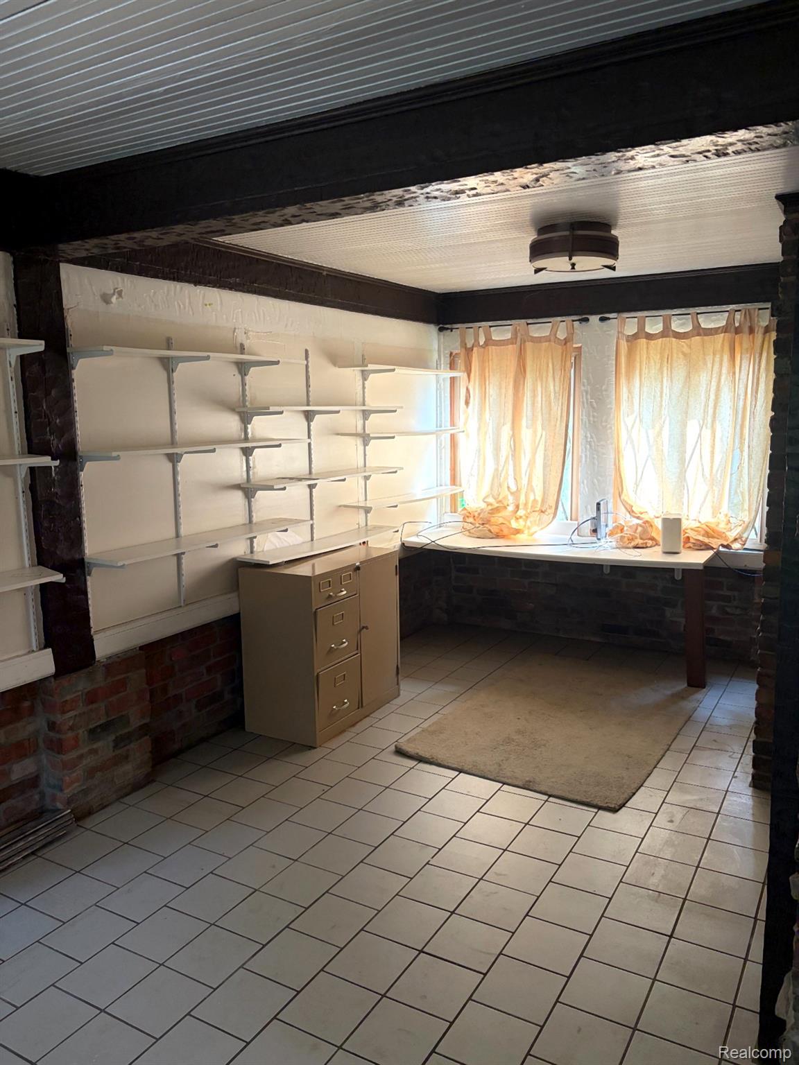 8215 Bramell Property Photo 7