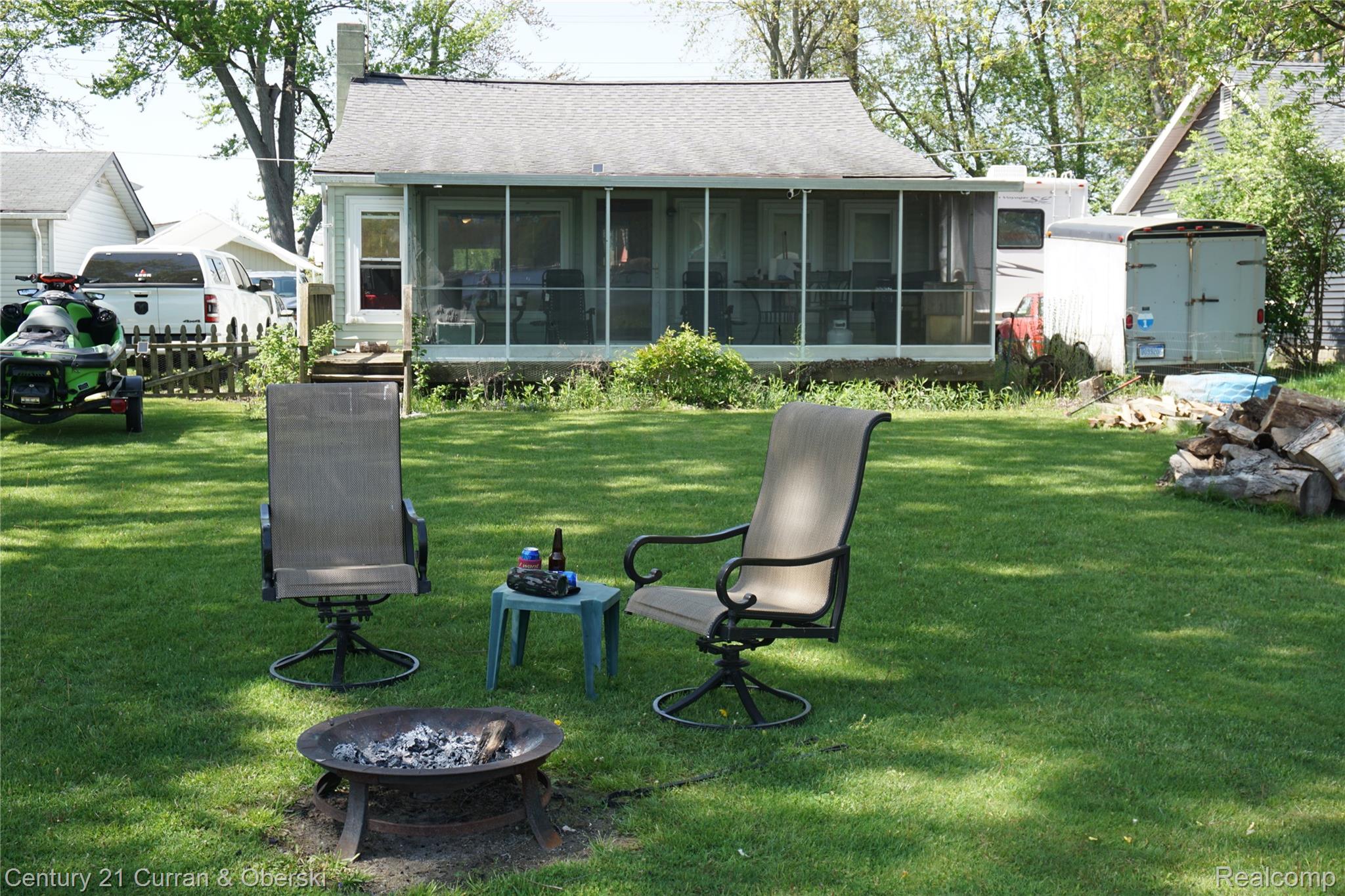 11853 Patterson Lake Dr Property Photo 1
