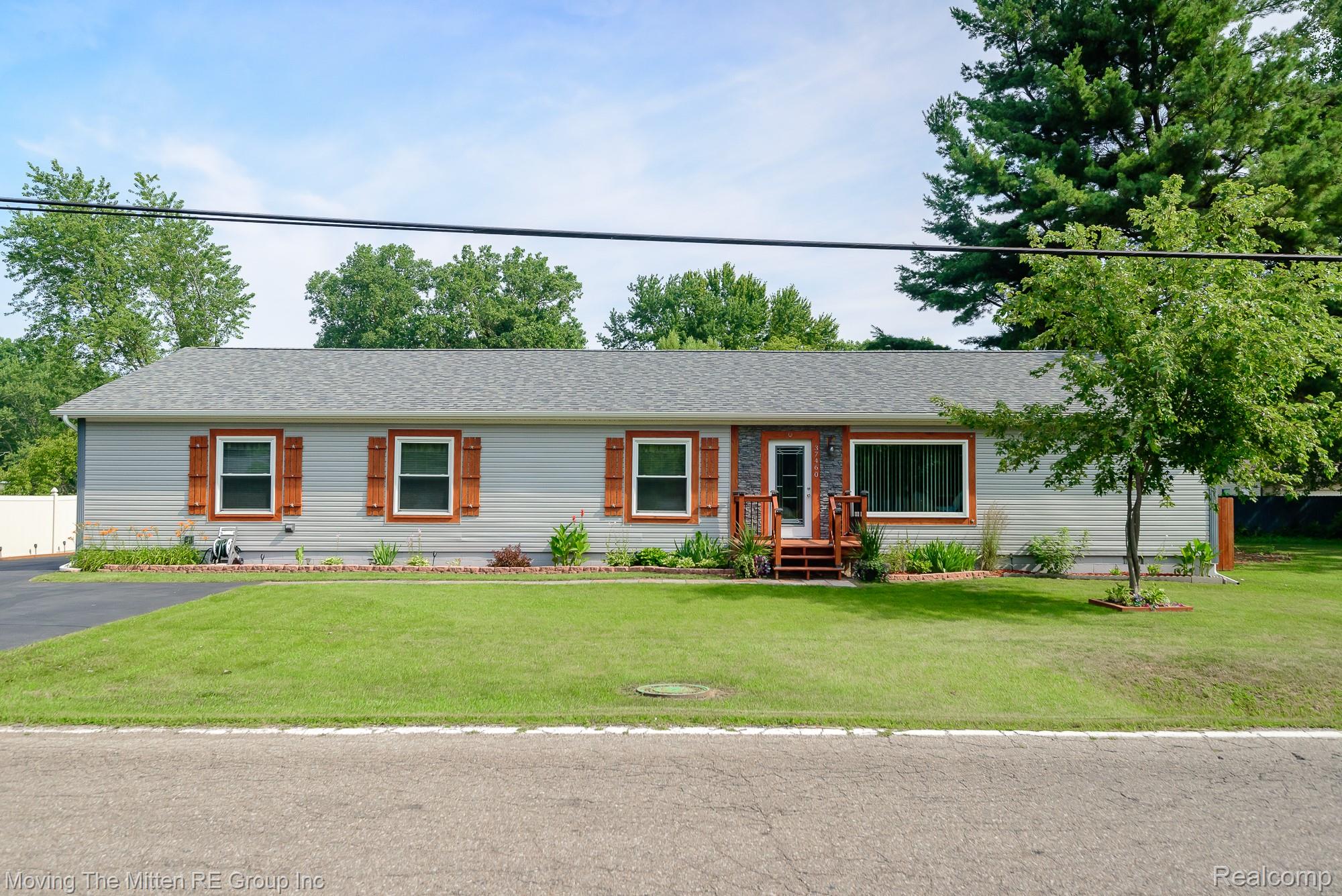 37460 Tyler Road Property Photo 1
