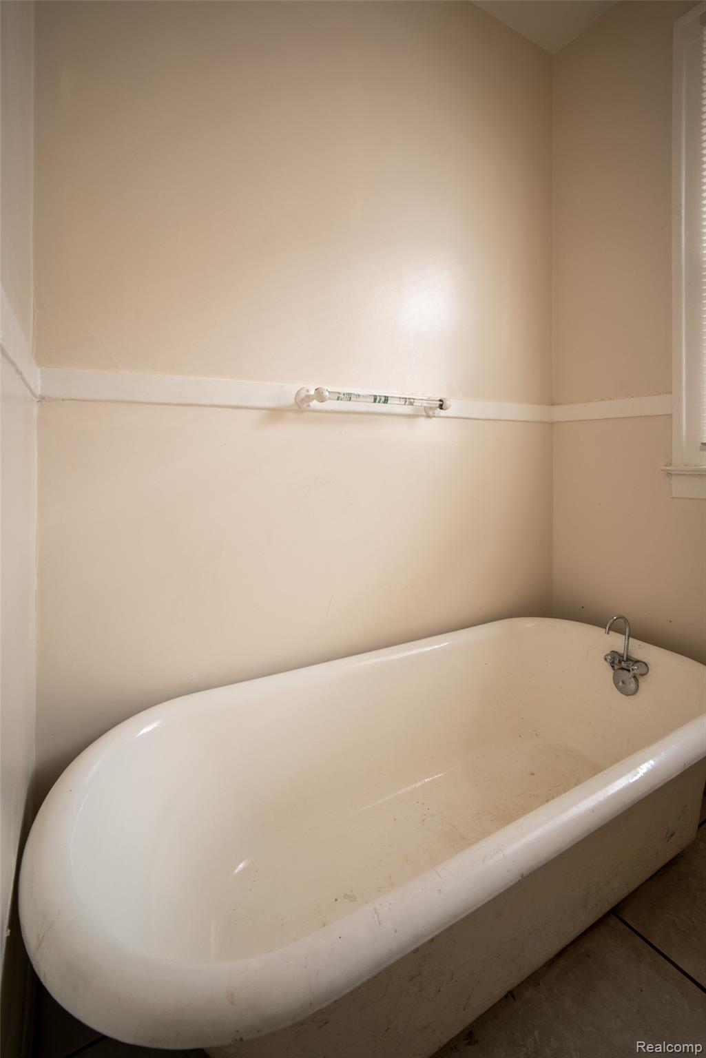 3970 Helen Street Property Photo 28