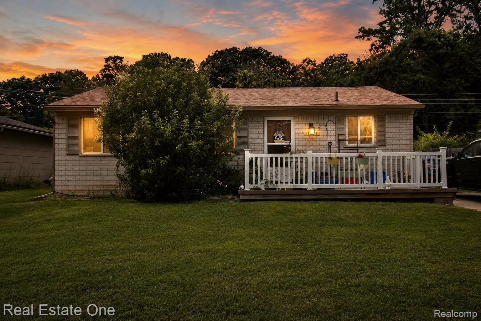 15404 Colbert Street Property Photo 1