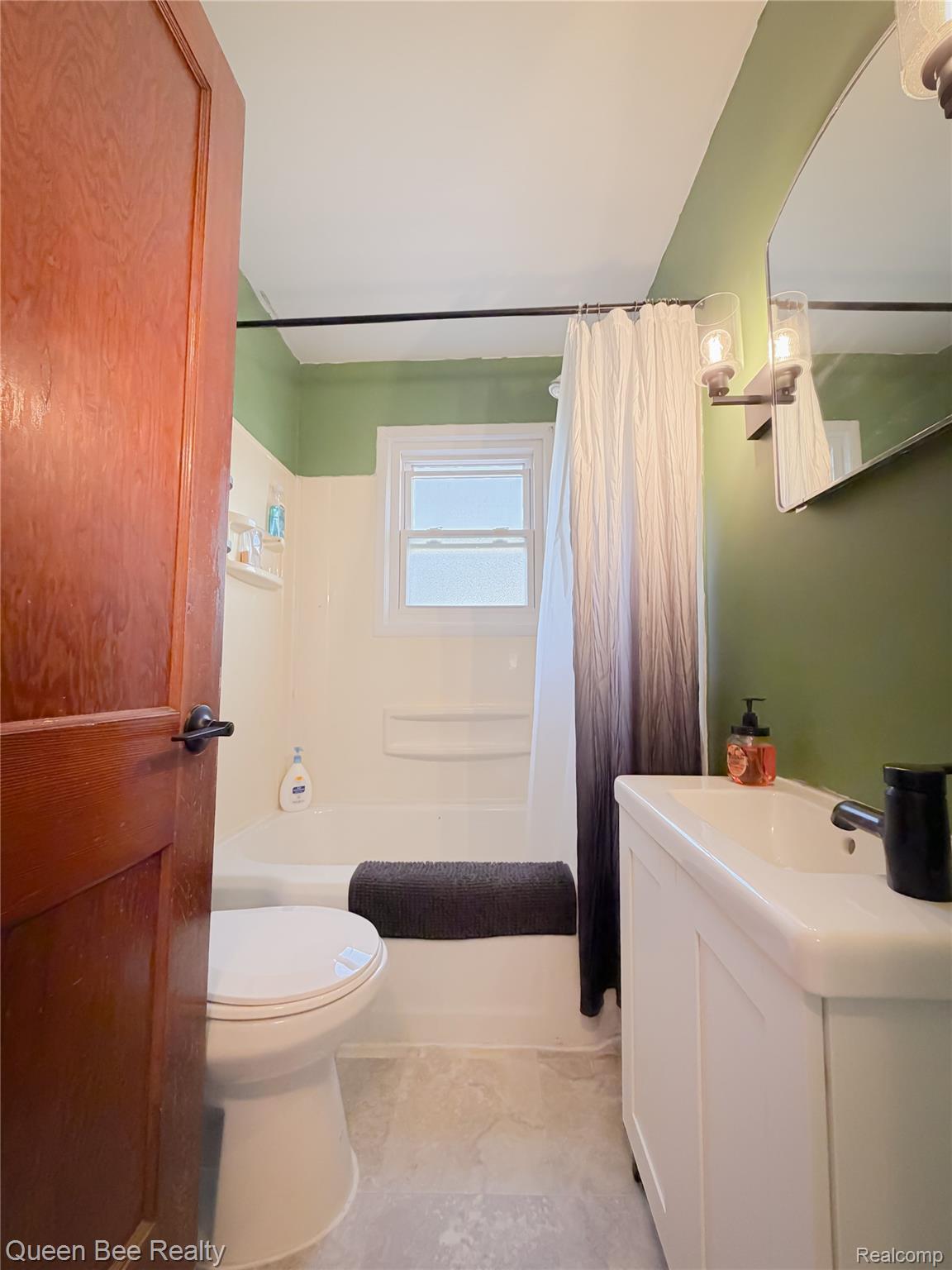 126 Bartlett Street Property Photo 12