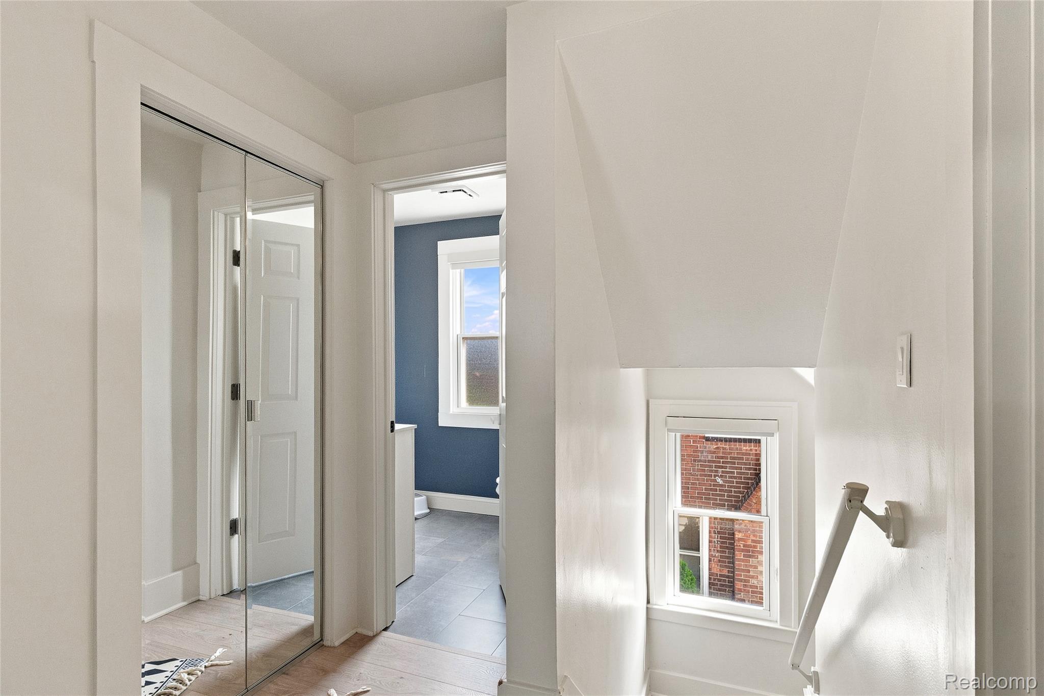 5056 Maple Street Property Photo 23