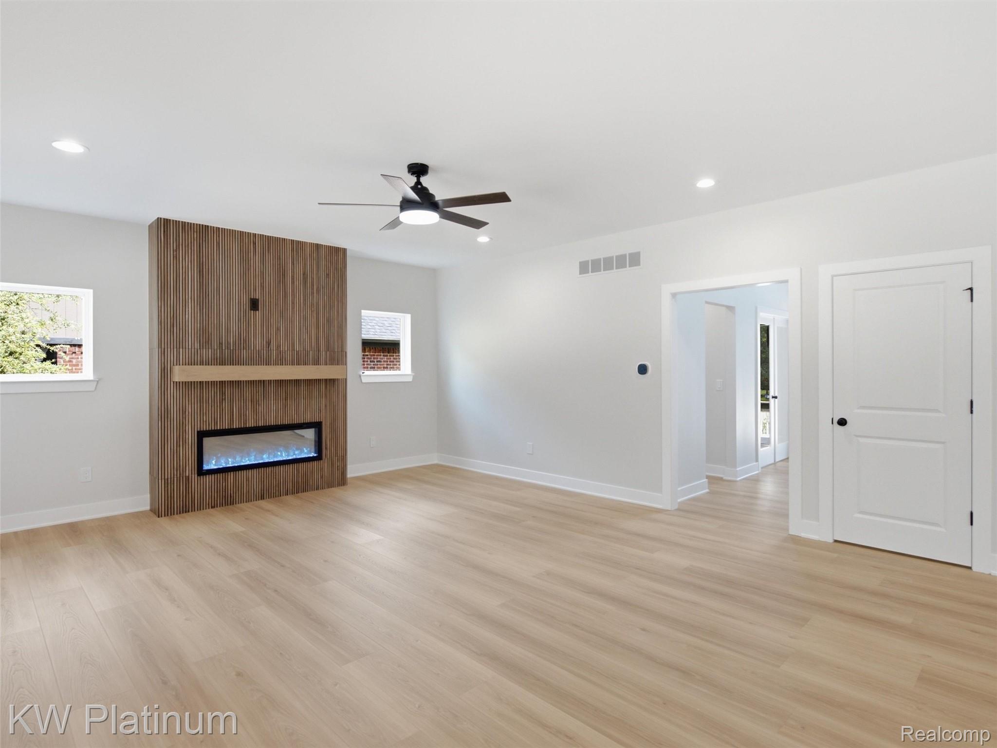 3416 Round Tree Drive Property Photo 7