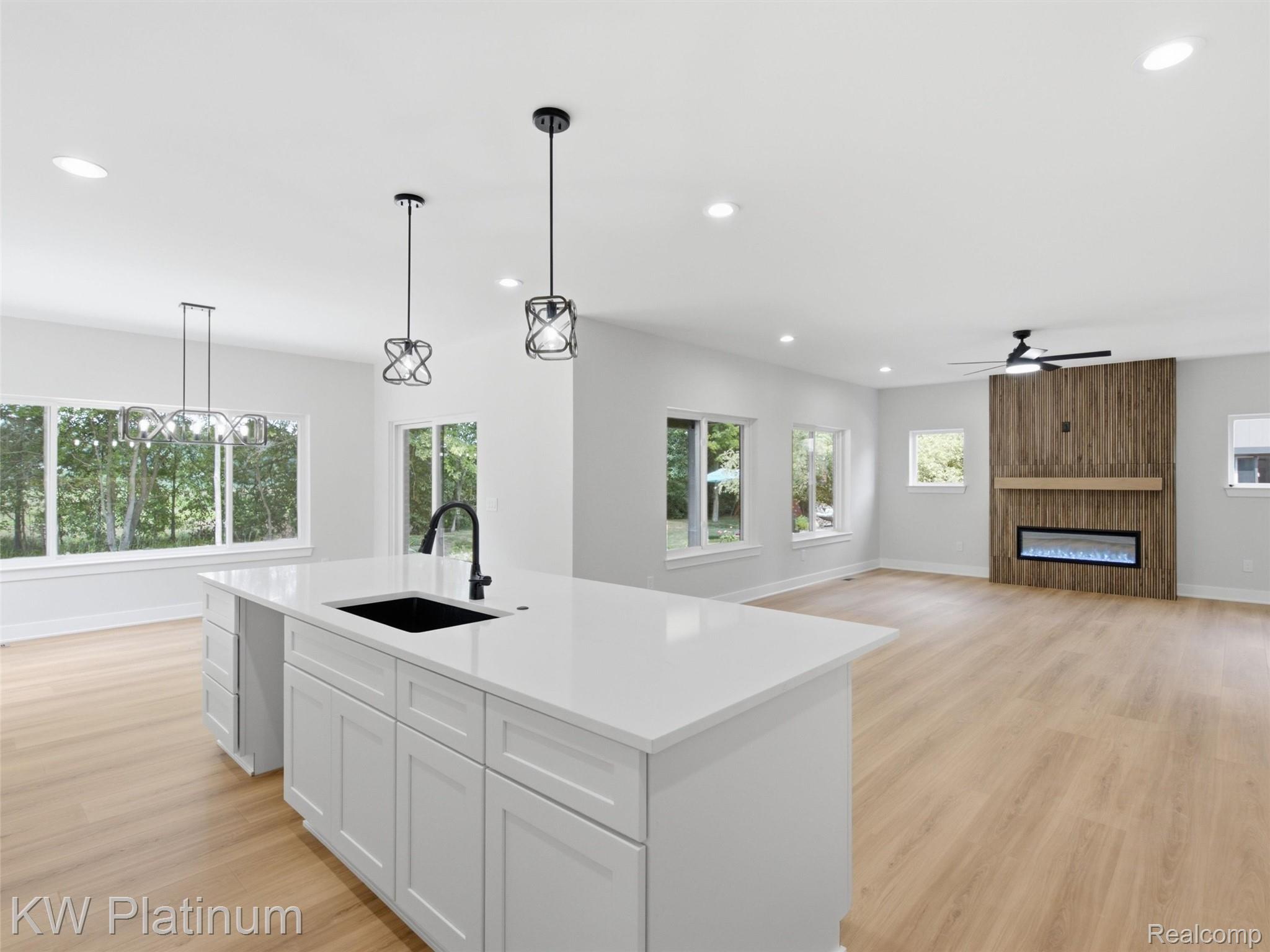 3416 Round Tree Drive Property Photo 16