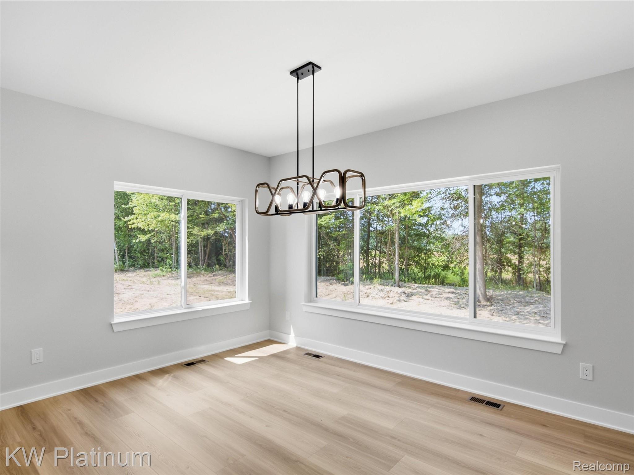 3416 Round Tree Drive Property Photo 23