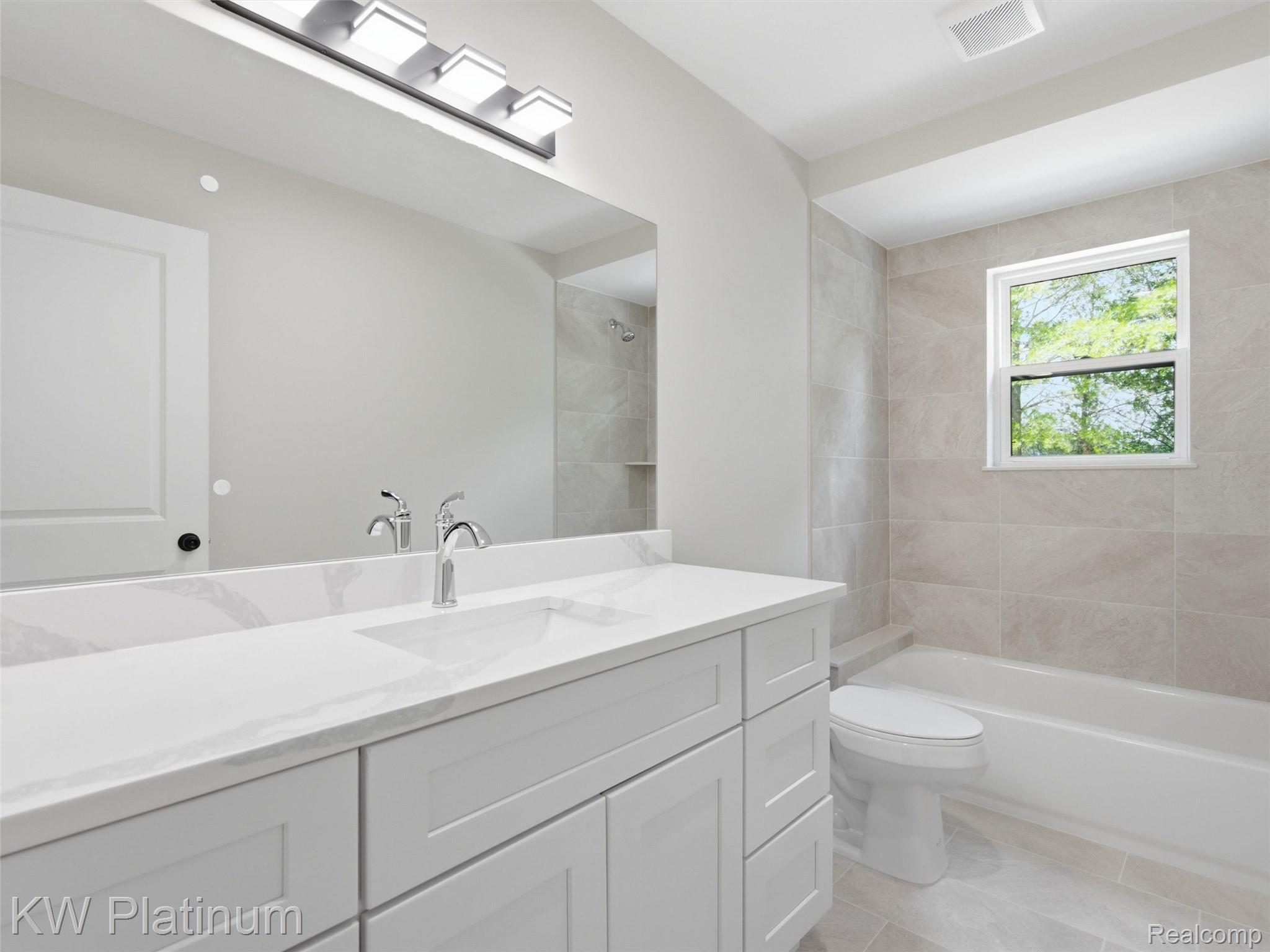 3416 Round Tree Drive Property Photo 31