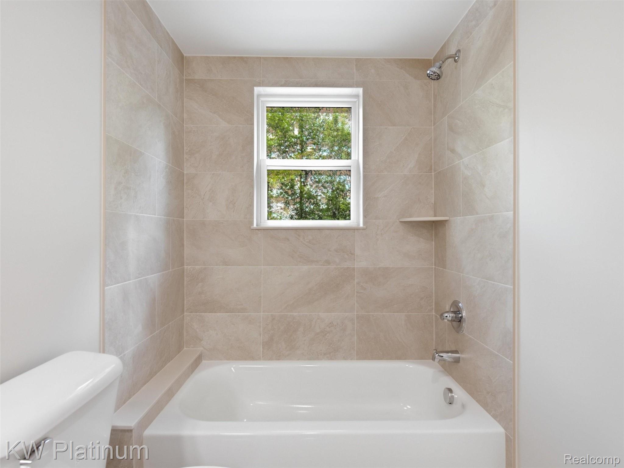 3416 Round Tree Drive Property Photo 32