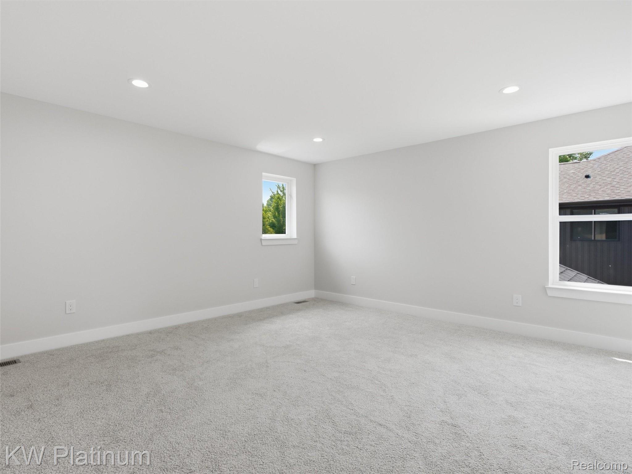 3416 Round Tree Drive Property Photo 38