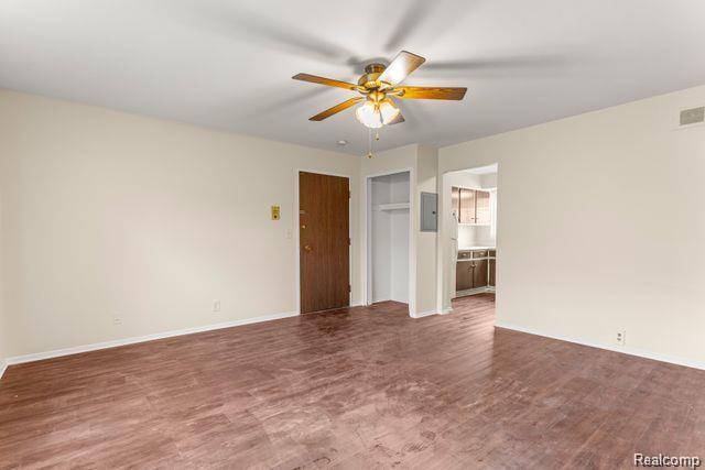 25316 Shiawassee Circle 104 Property Photo 3