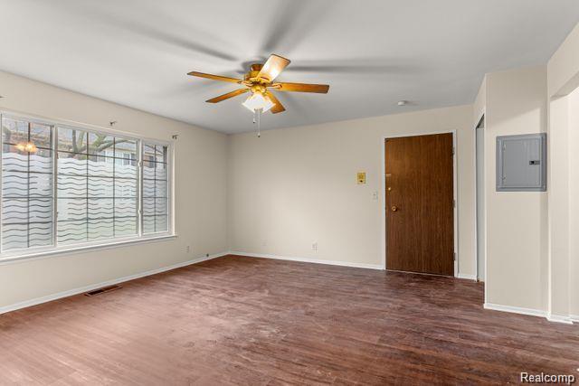 25316 Shiawassee Circle 104 Property Photo 12