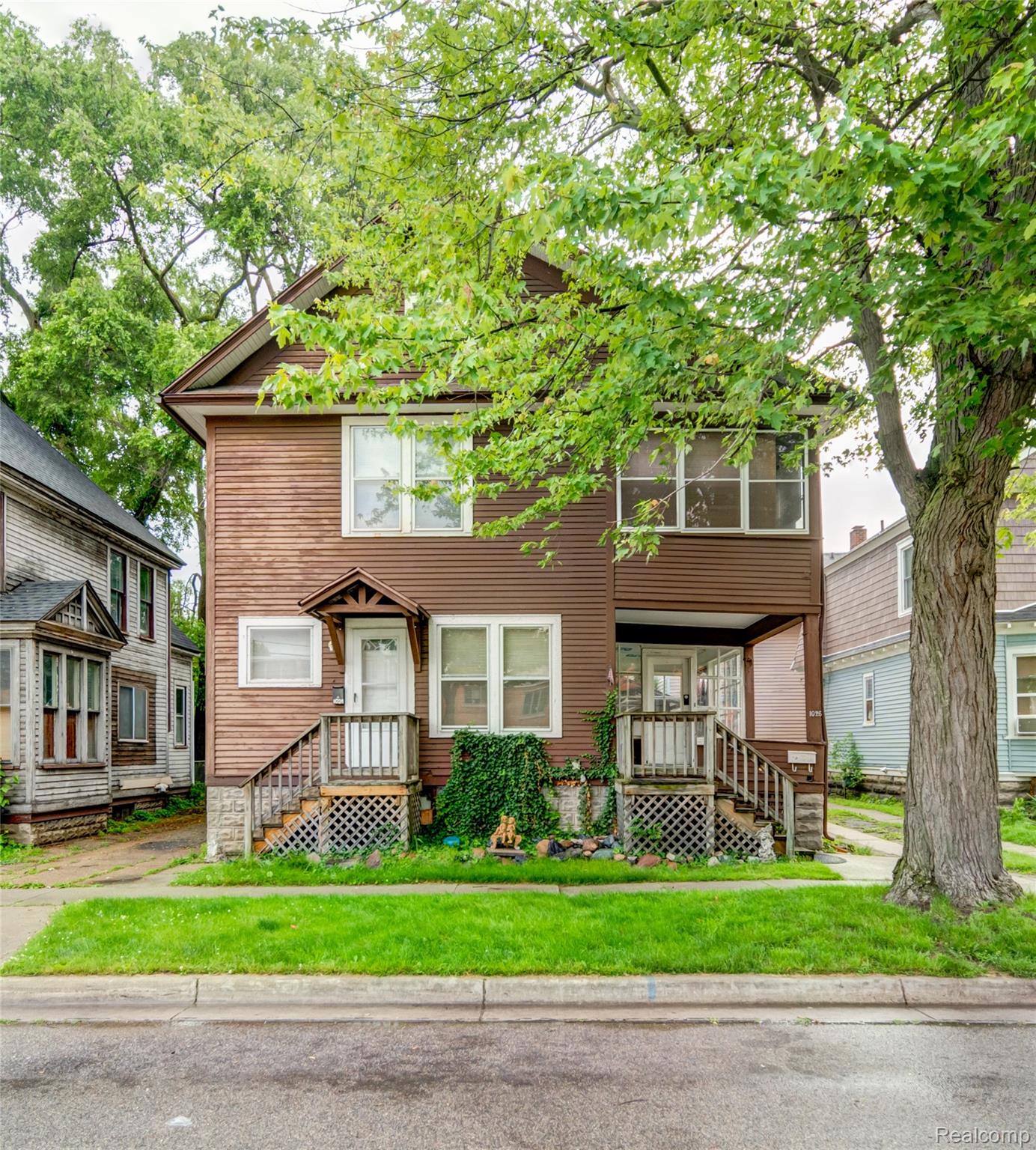 1024 8th Street Property Photo 2