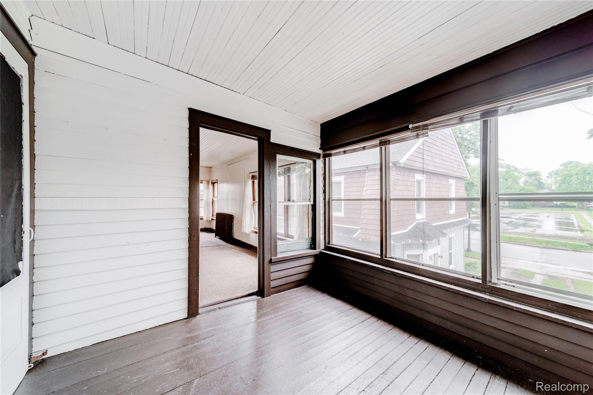 1024 8th Street Property Photo 3