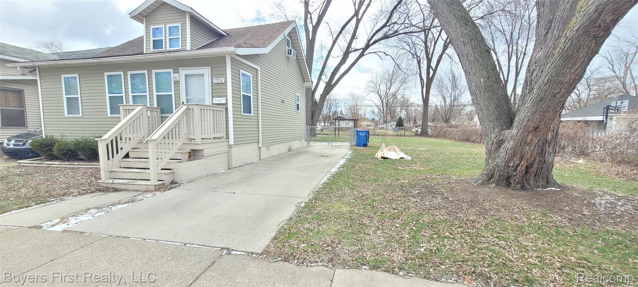 7052 Meadow Avenue Property Photo 2