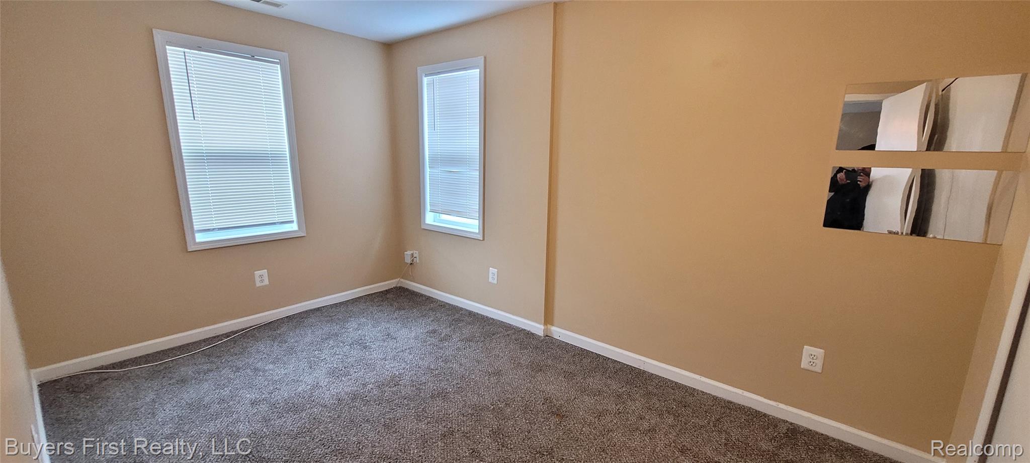 7052 Meadow Avenue Property Photo 7