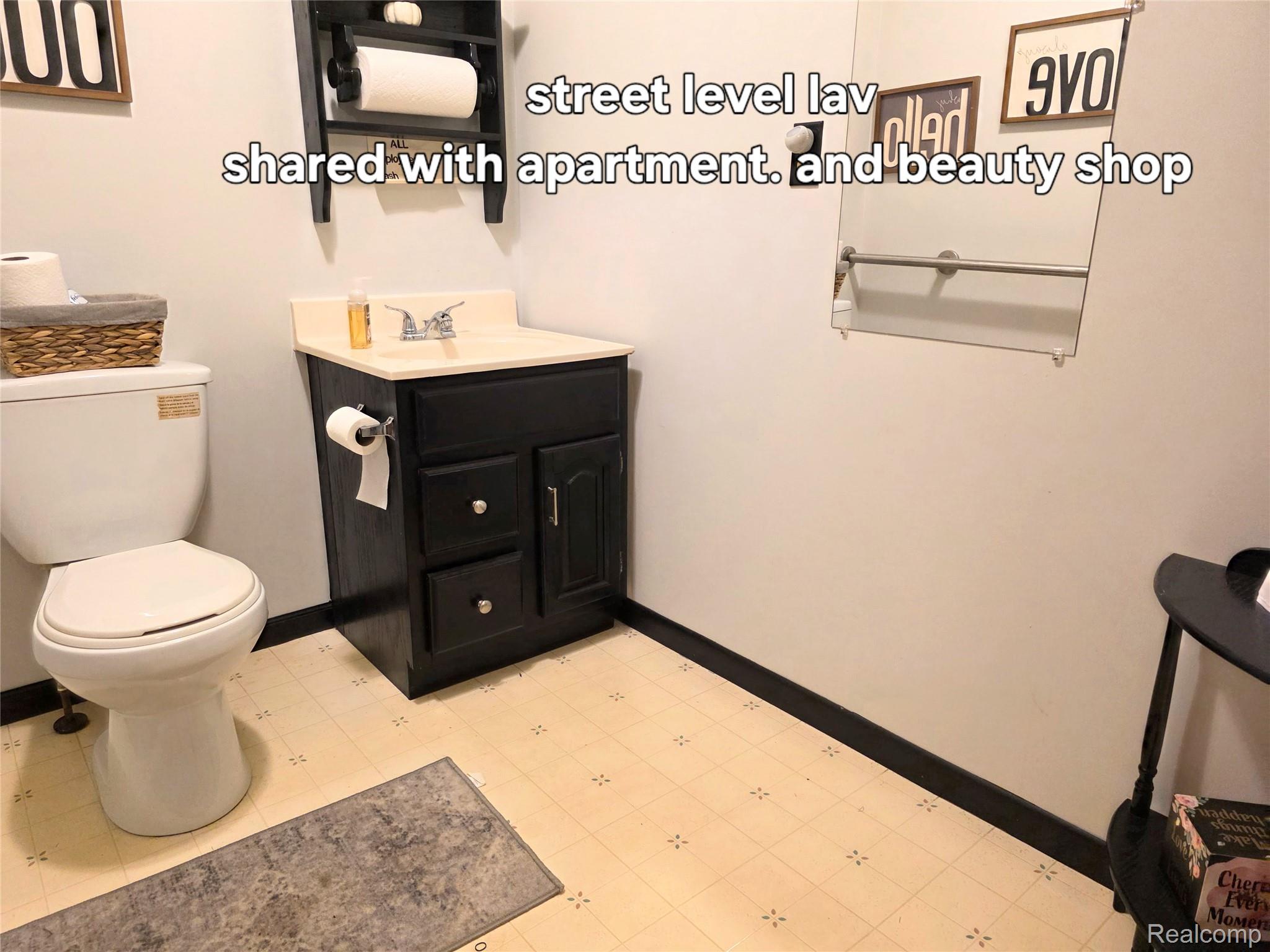 6029 Fulton Street Property Photo 23