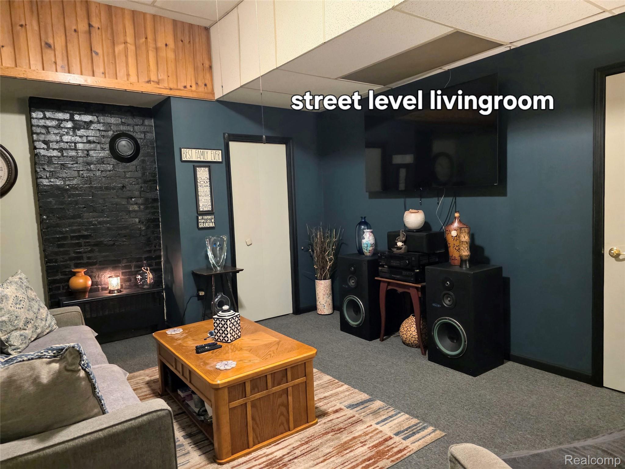 6029 Fulton Street Property Photo 25