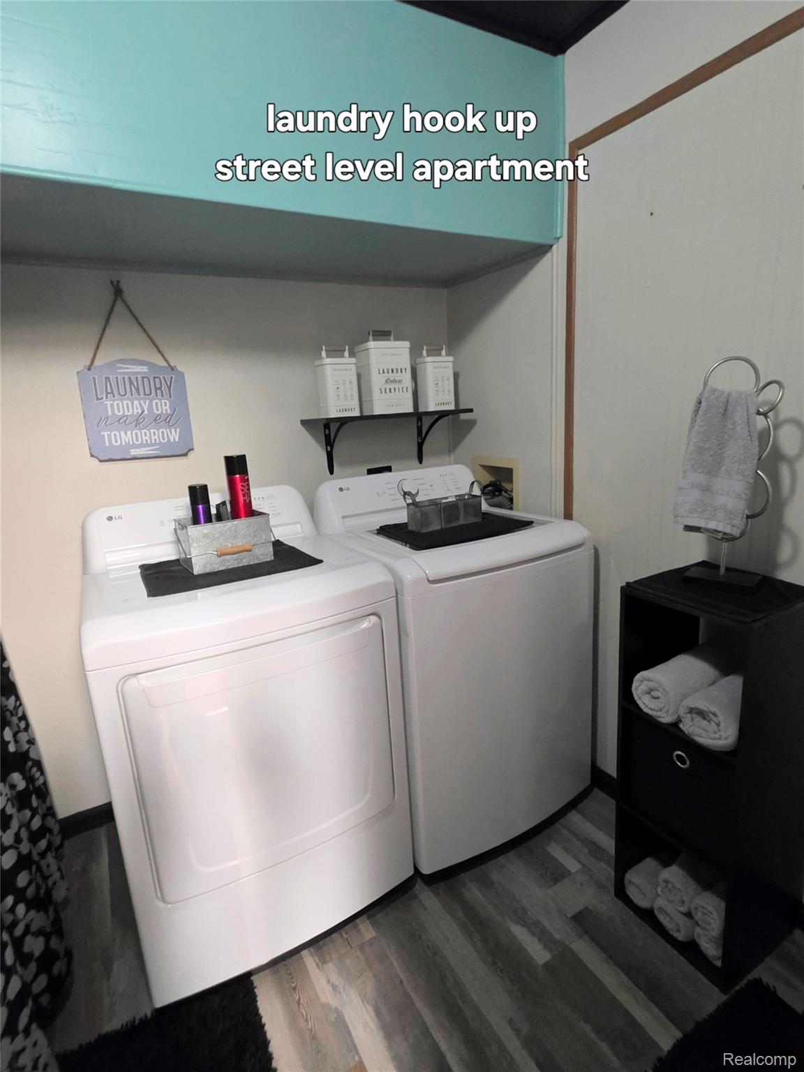 6029 Fulton Street Property Photo 28