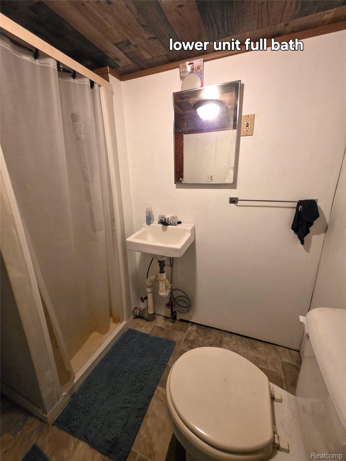 6029 Fulton Street Property Photo 36