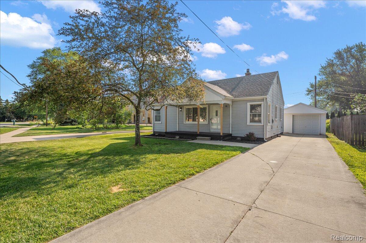 29606 S River Road Property Photo 3