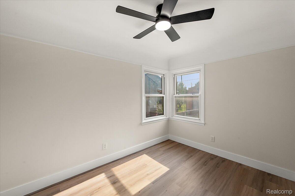 29606 S River Road Property Photo 19