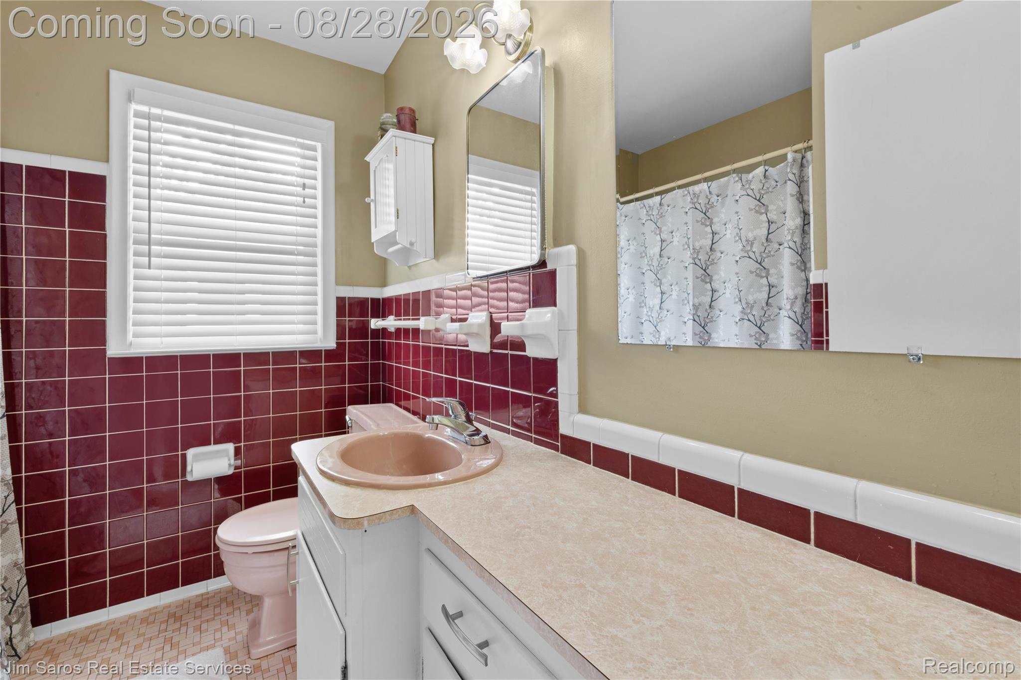20216 Anita Street Property Photo 9