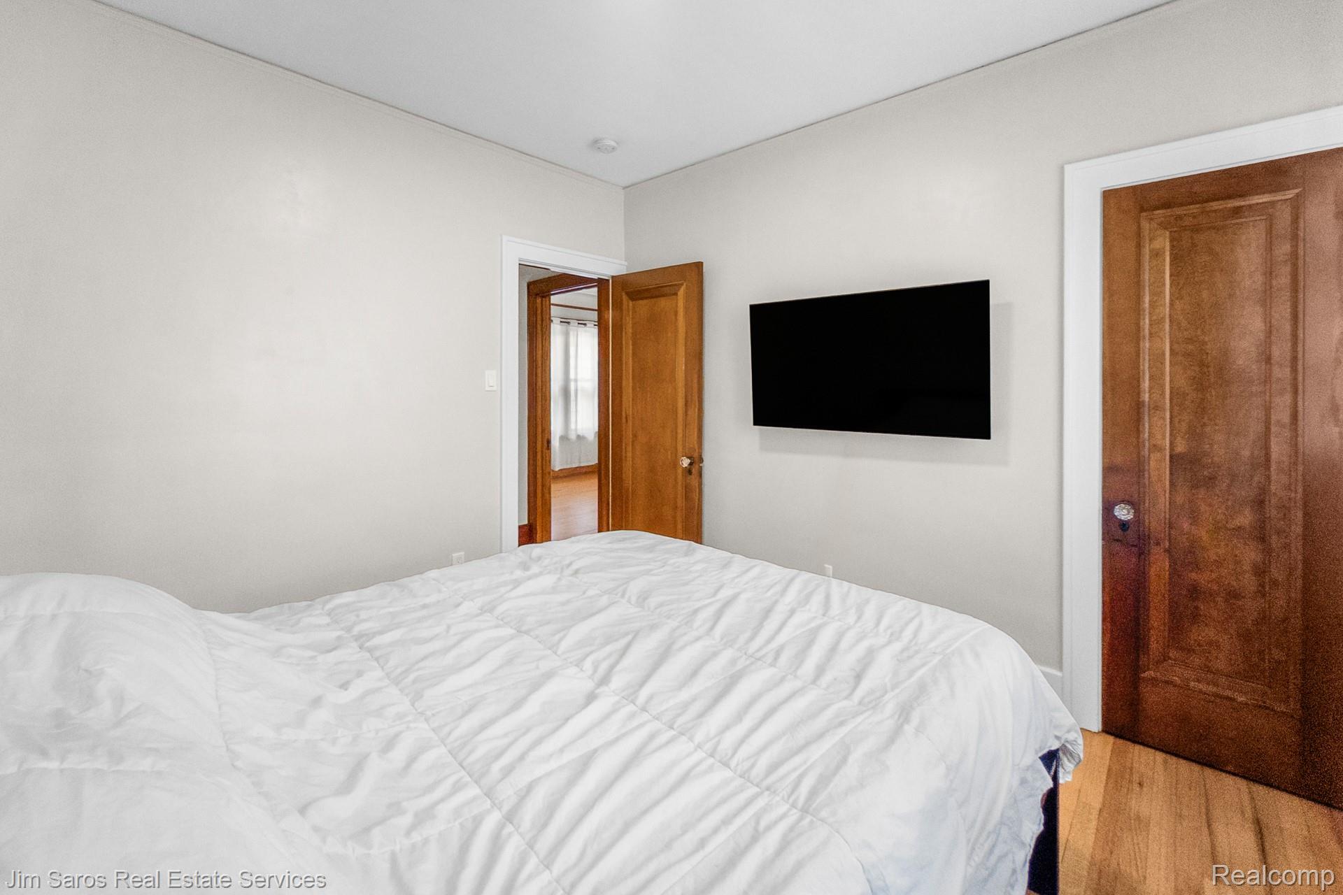 1244 Maryland Street Property Photo 10