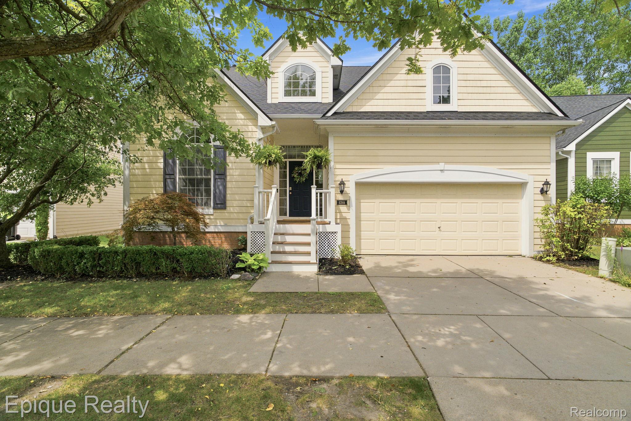43144 Emerson Way Property Photo 1