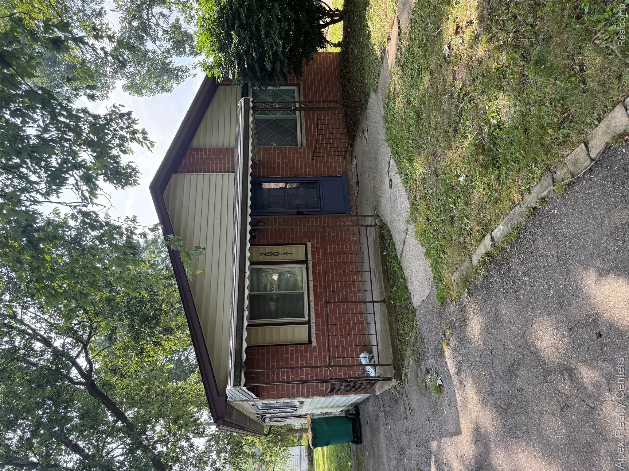 20017 Cornell Avenue Property Photo 1