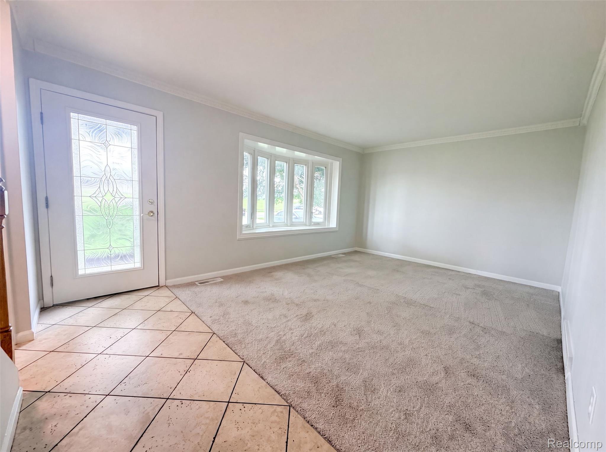 14729 Moran Road Property Photo 8
