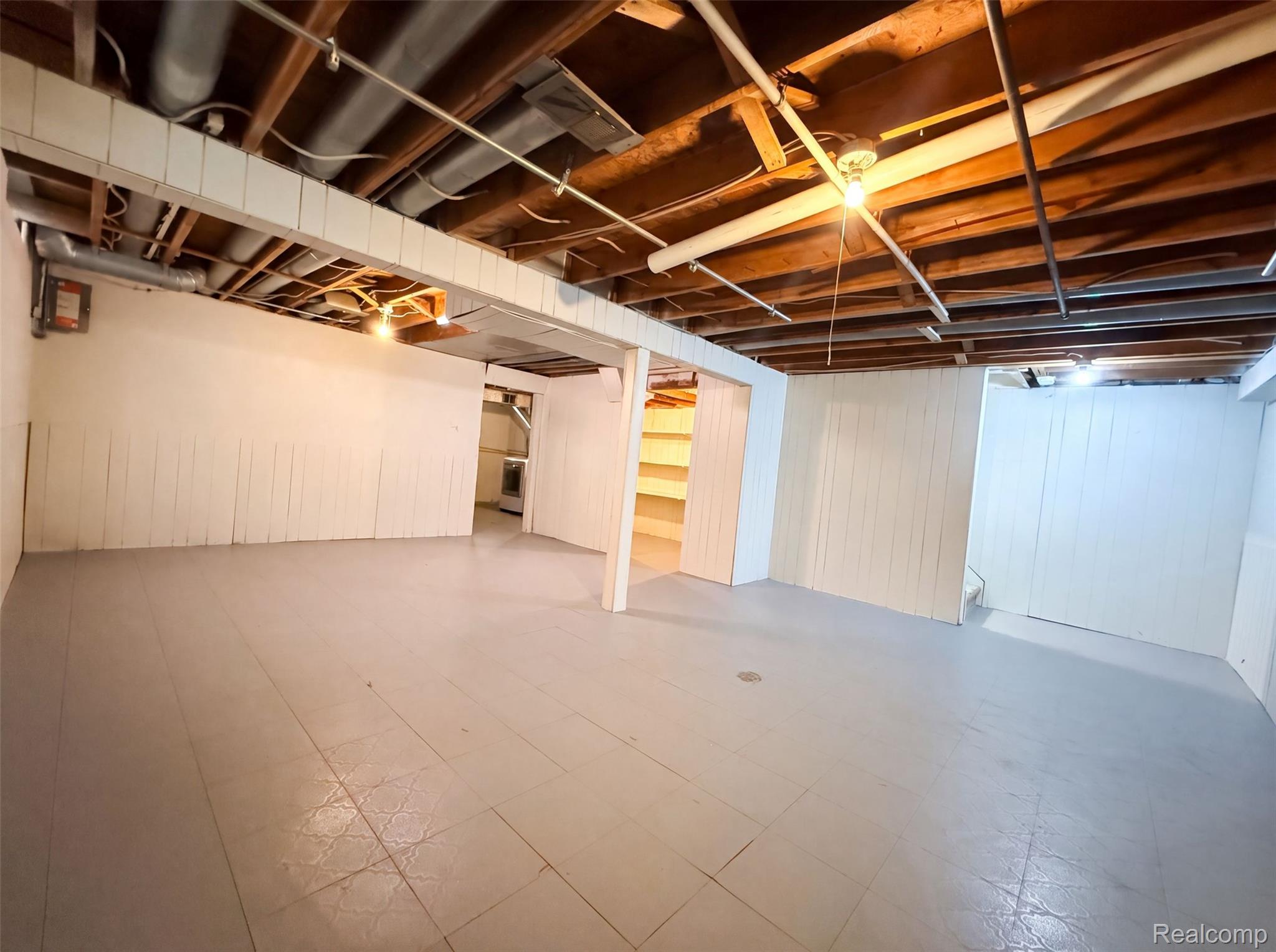 14729 Moran Road Property Photo 15